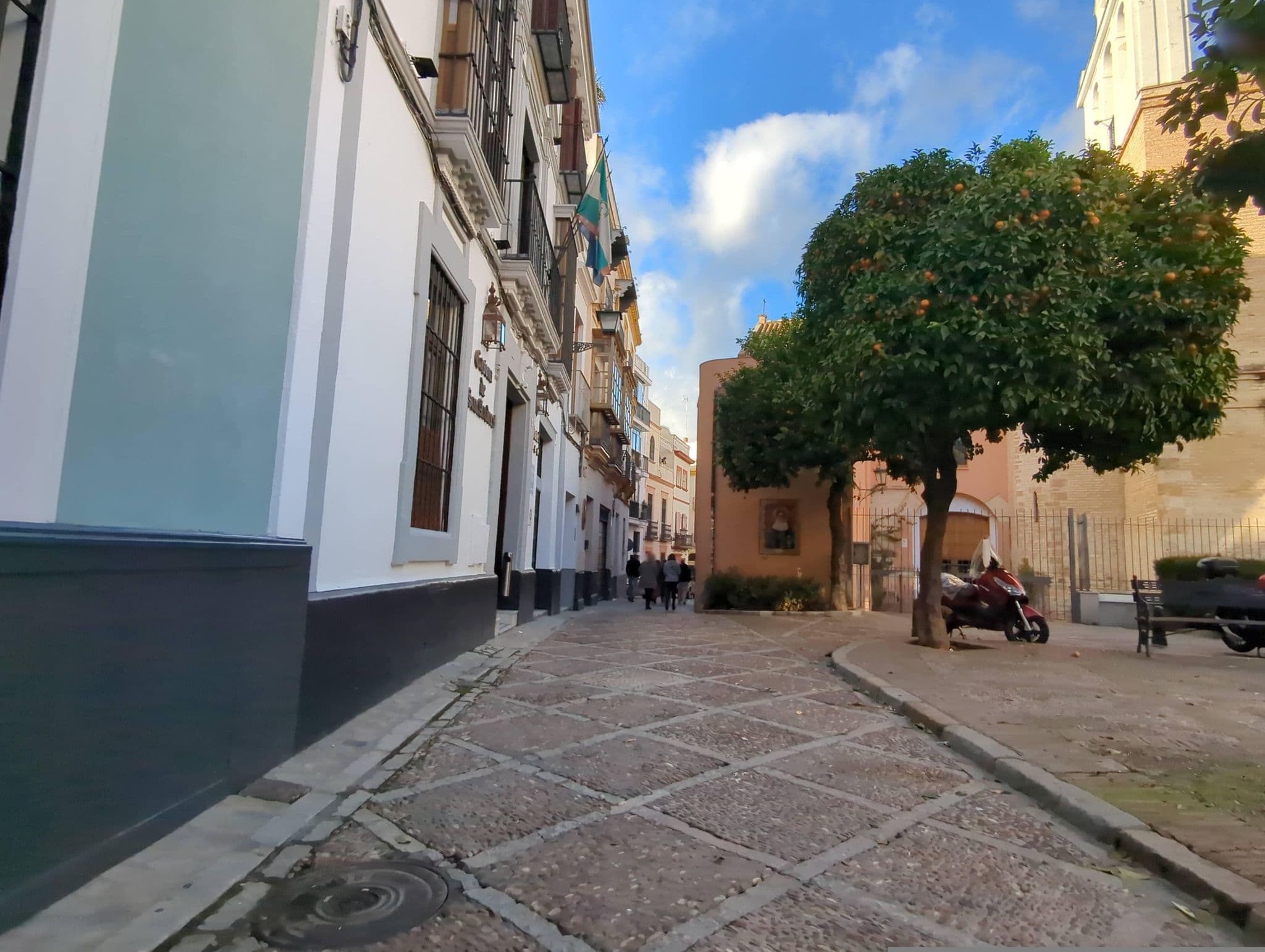 Street view near Hotel Ateneo Sevilla, Sevilla