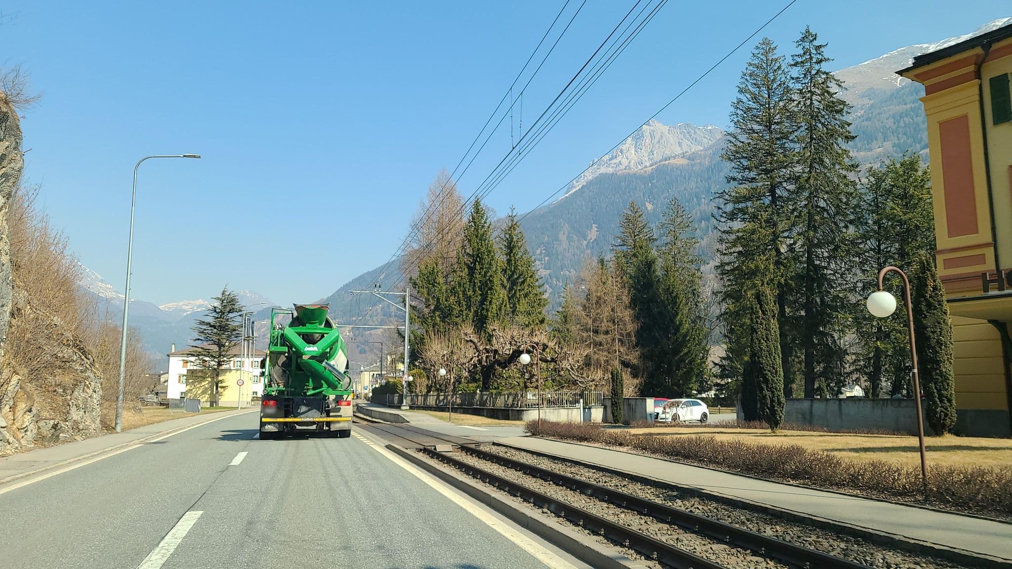 Street view near Le Prese, Poschiavo — © chrisbeddow (CC BY-SA · Mapillary)