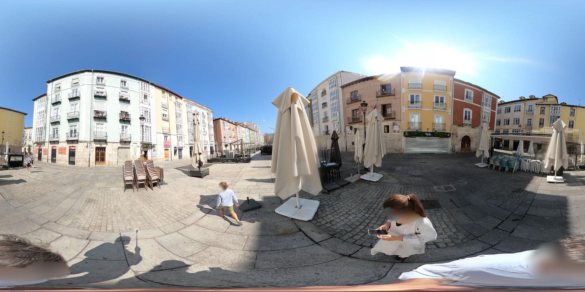 Street view near Apartamentos La Flora Burgos, Burgos — © sanjorgepinho (CC BY-SA · Mapillary)
