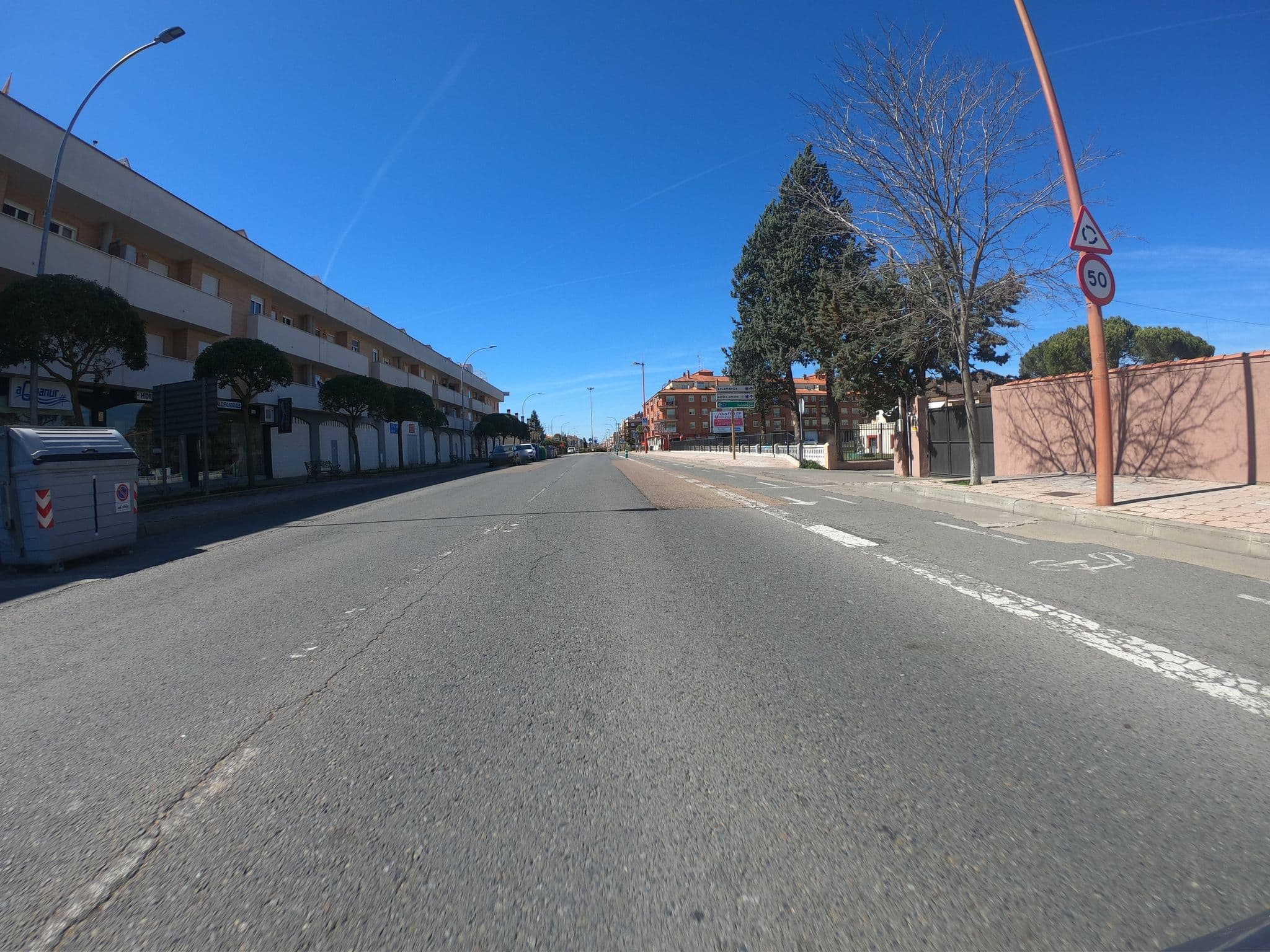 Street view near Casablanca Hotel Studios, Santa Marta de Tormes — © sanchi (CC BY-SA · Mapillary)