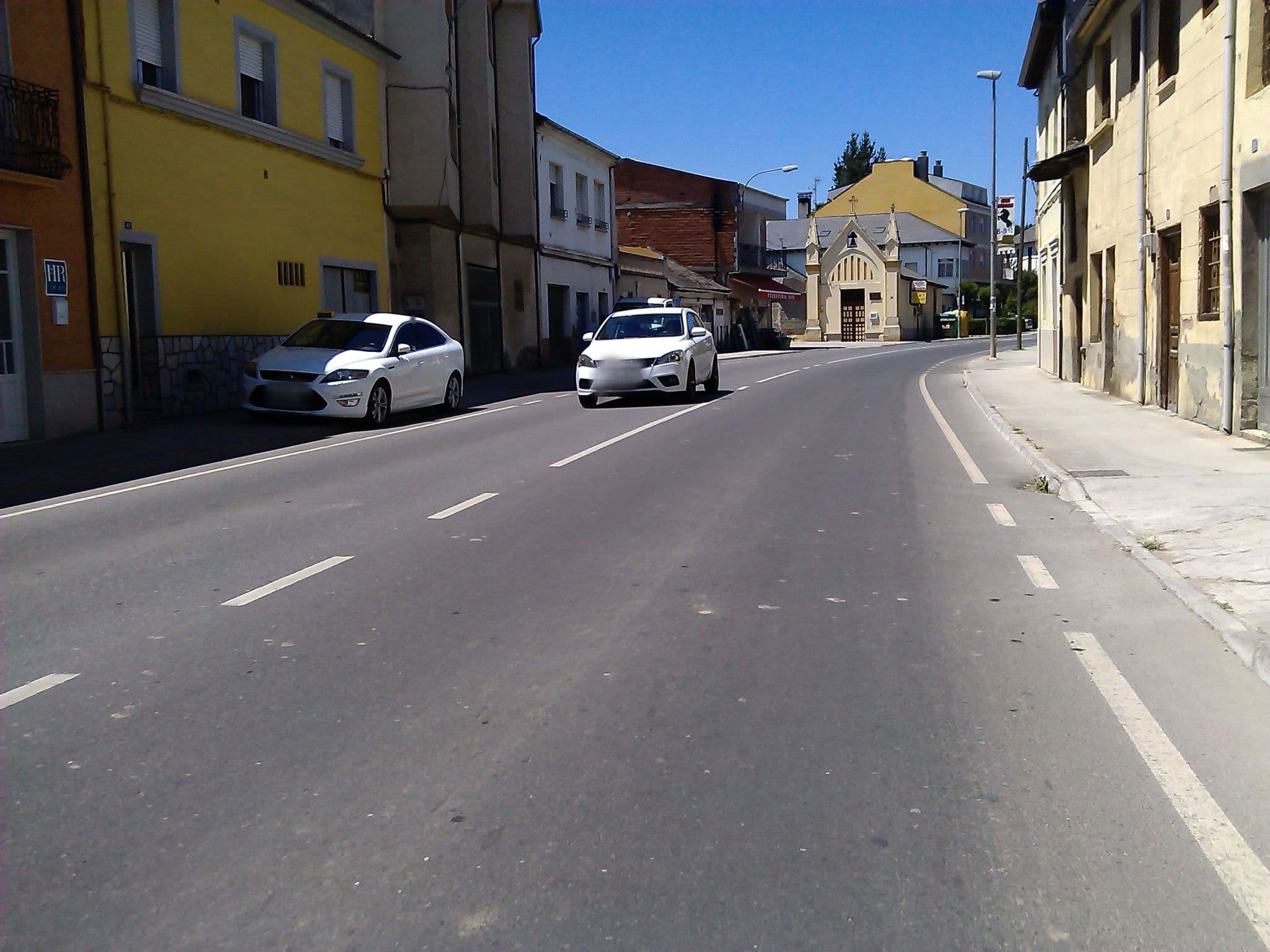 Street view near Hostal Camponaraya, Camponaraya — © changchun1 (CC BY-SA · Mapillary)