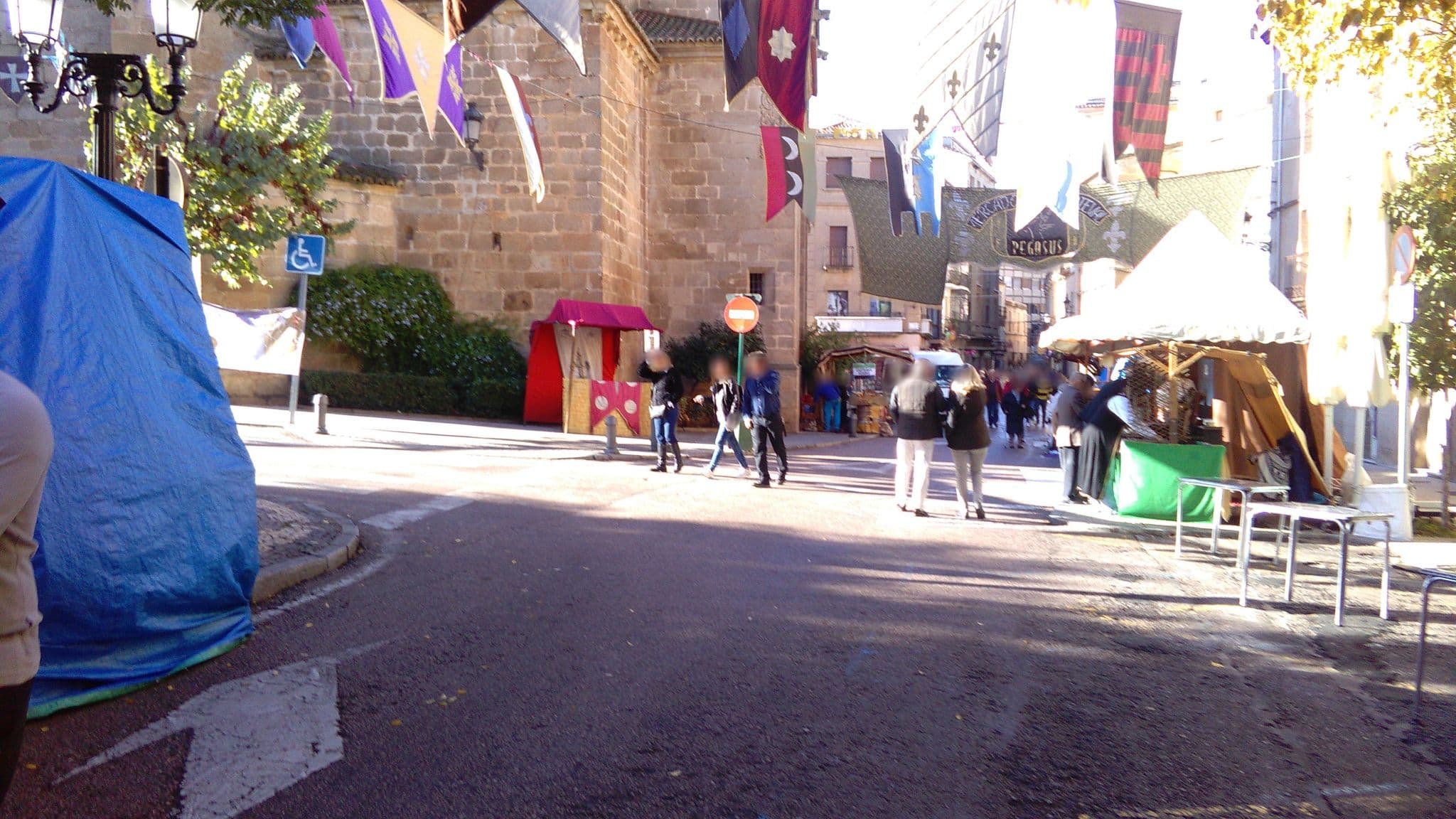 Street view near Apartamentos Turísticos Habitavit en Cáceres, Cáceres — © sk53_quint (CC BY-SA · Mapillary)