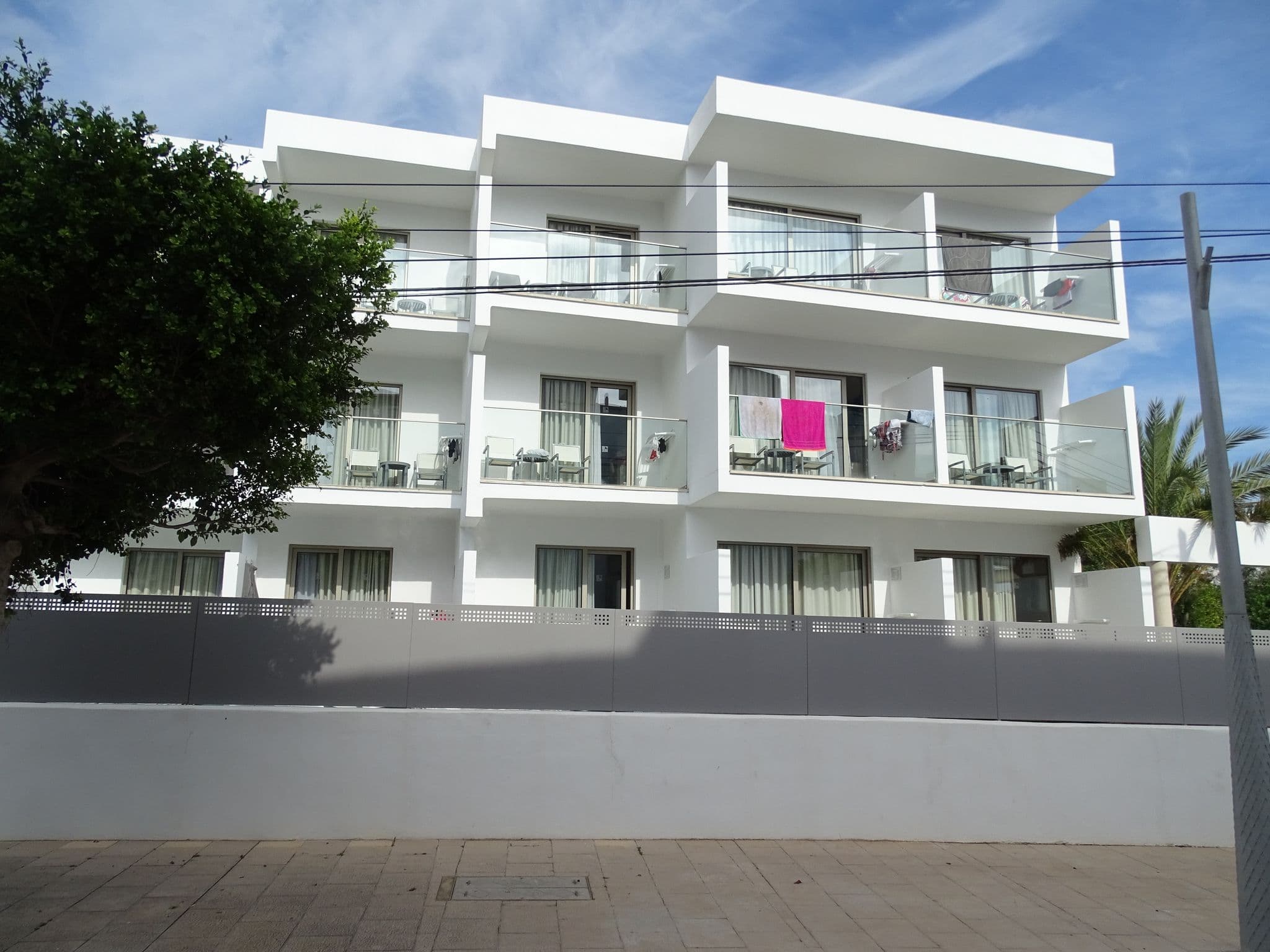 Street view near Monsuau Cala D'Or Hotel - Adults Only, Cala d'Or — © negro (CC BY-SA · Mapillary)