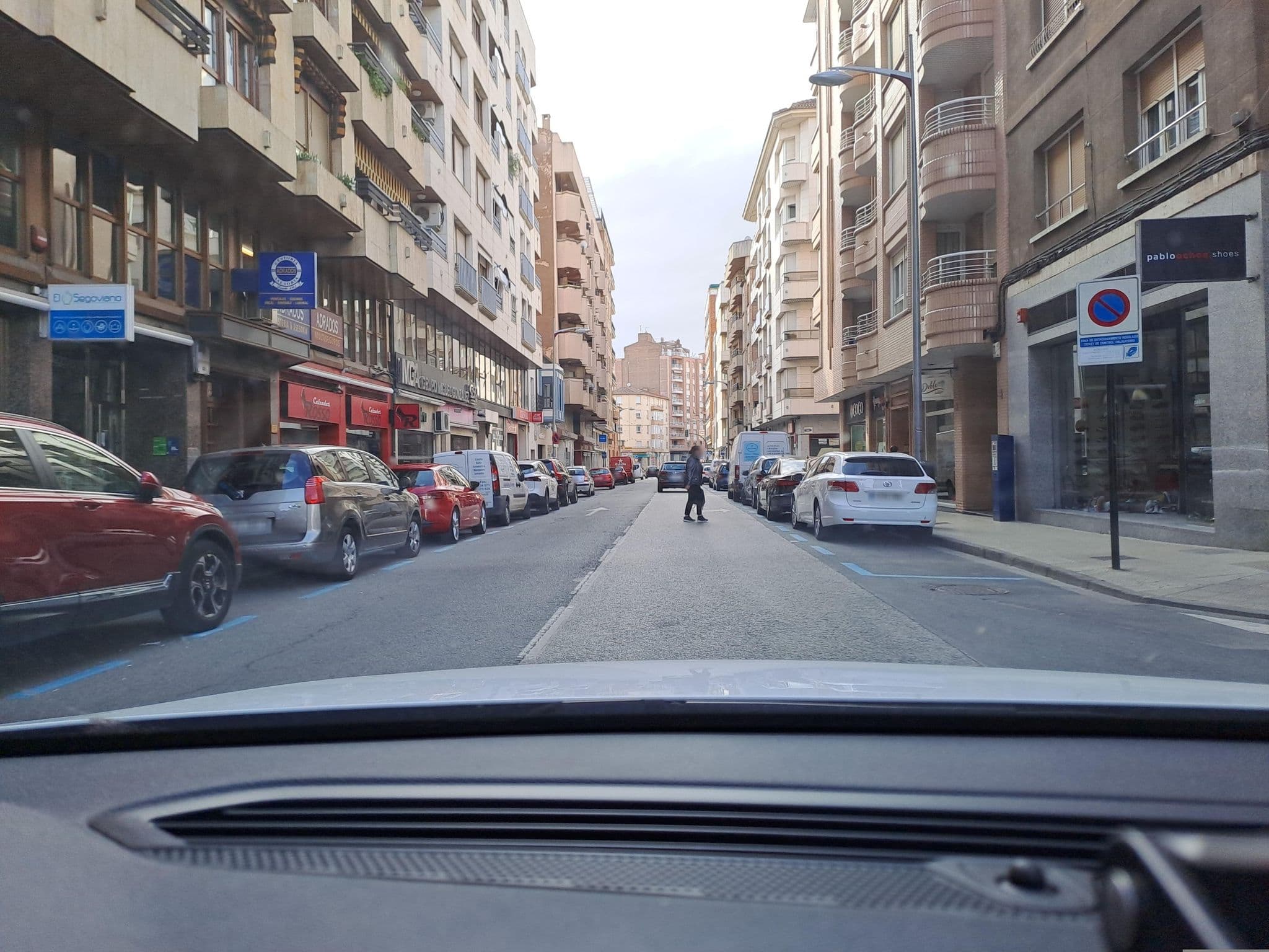 Street view near Hotel Ciudad de Calahorra, Calahorra — © normanm (CC BY-SA · Mapillary)