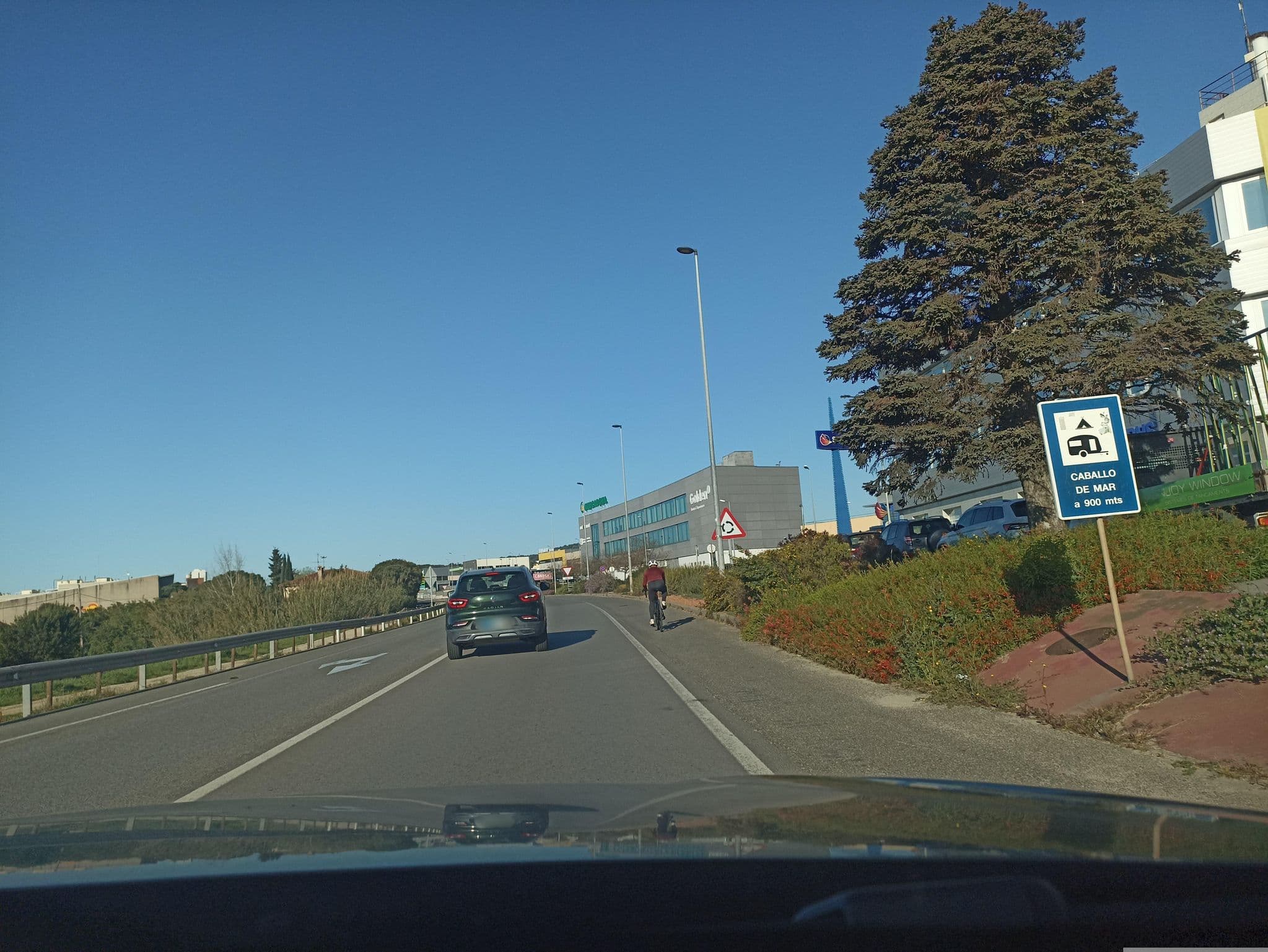 Street view near SERHS Hotels, Pineda de Mar — © toniserra (CC BY-SA · Mapillary)