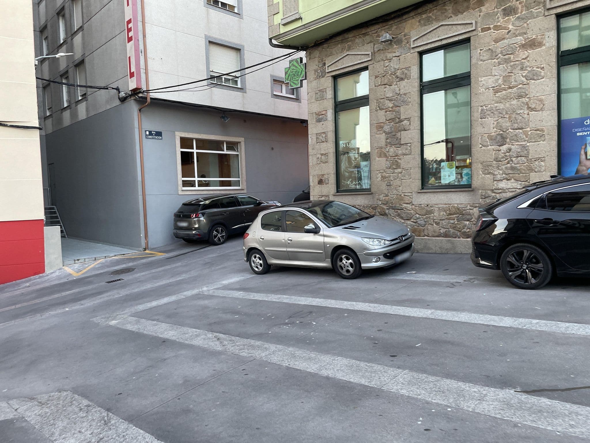 Street view near Hotel Nuevo Parranda, Camariñas — © seraq (CC BY-SA · Mapillary)