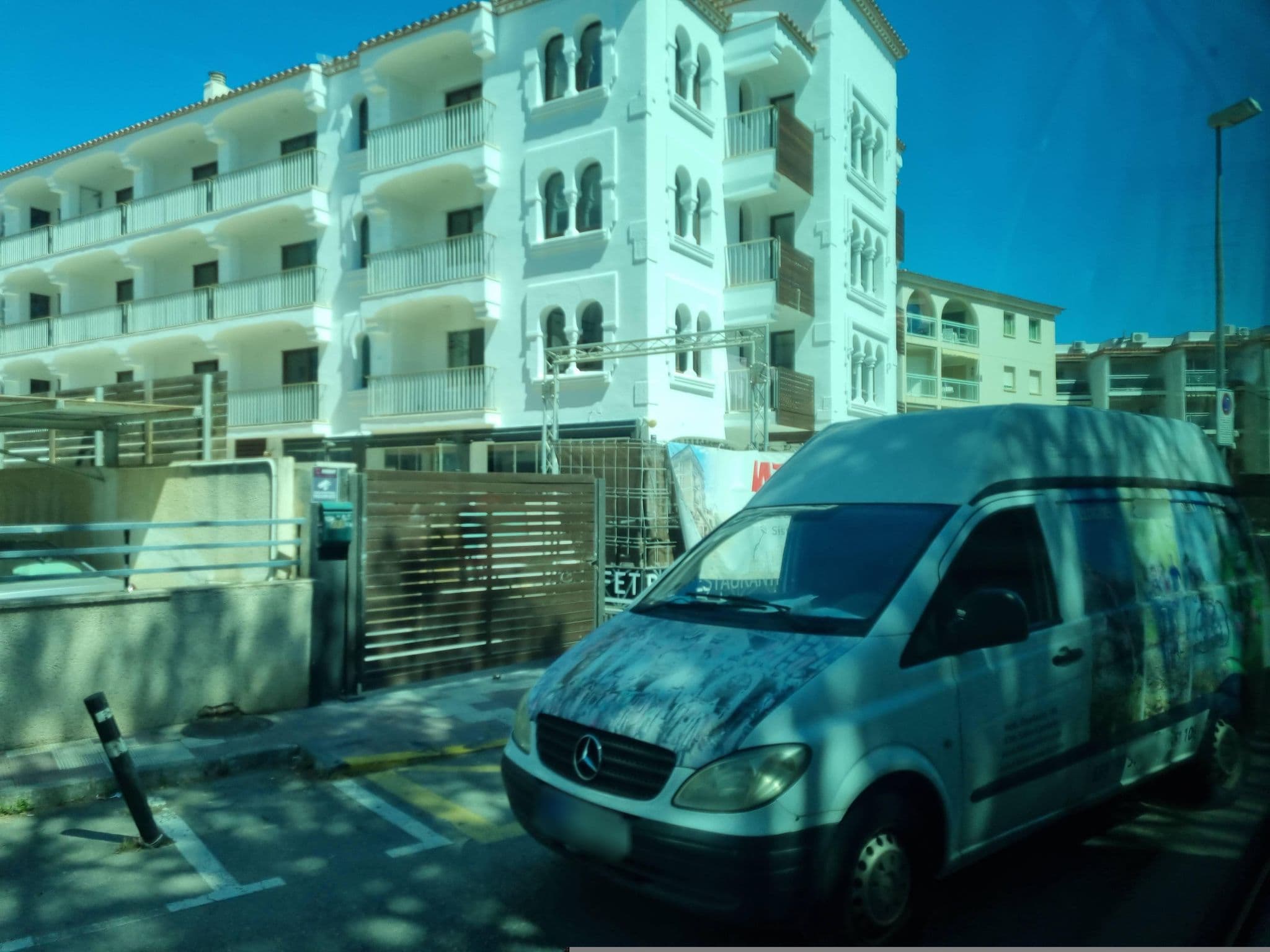 Street view near Emerald Sun Hotel, Salou — © Franciscovalera (CC BY-SA · Mapillary)