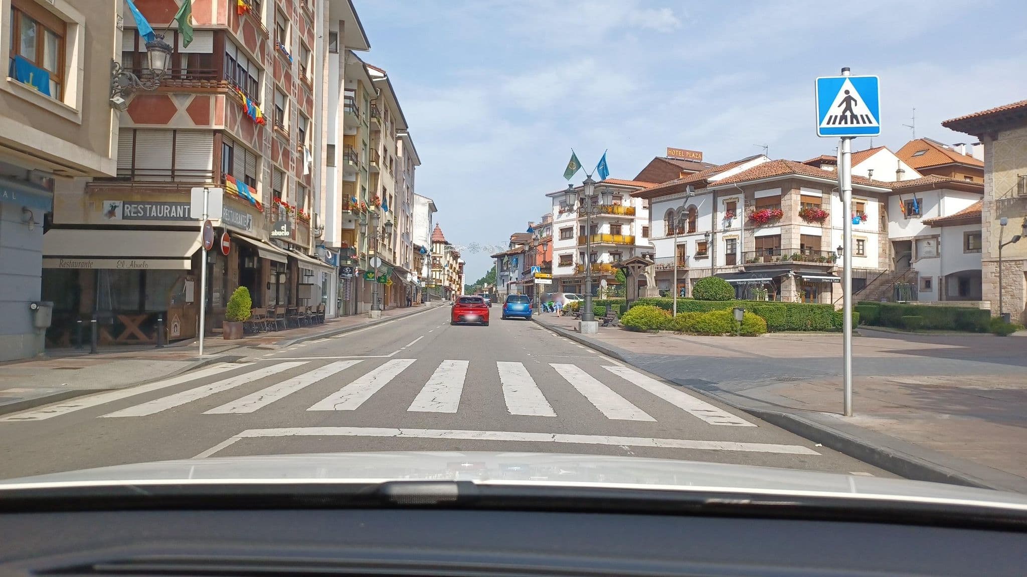 Street view near Pension Monteverde, Cangas de Onís — © normanm (CC BY-SA · Mapillary)