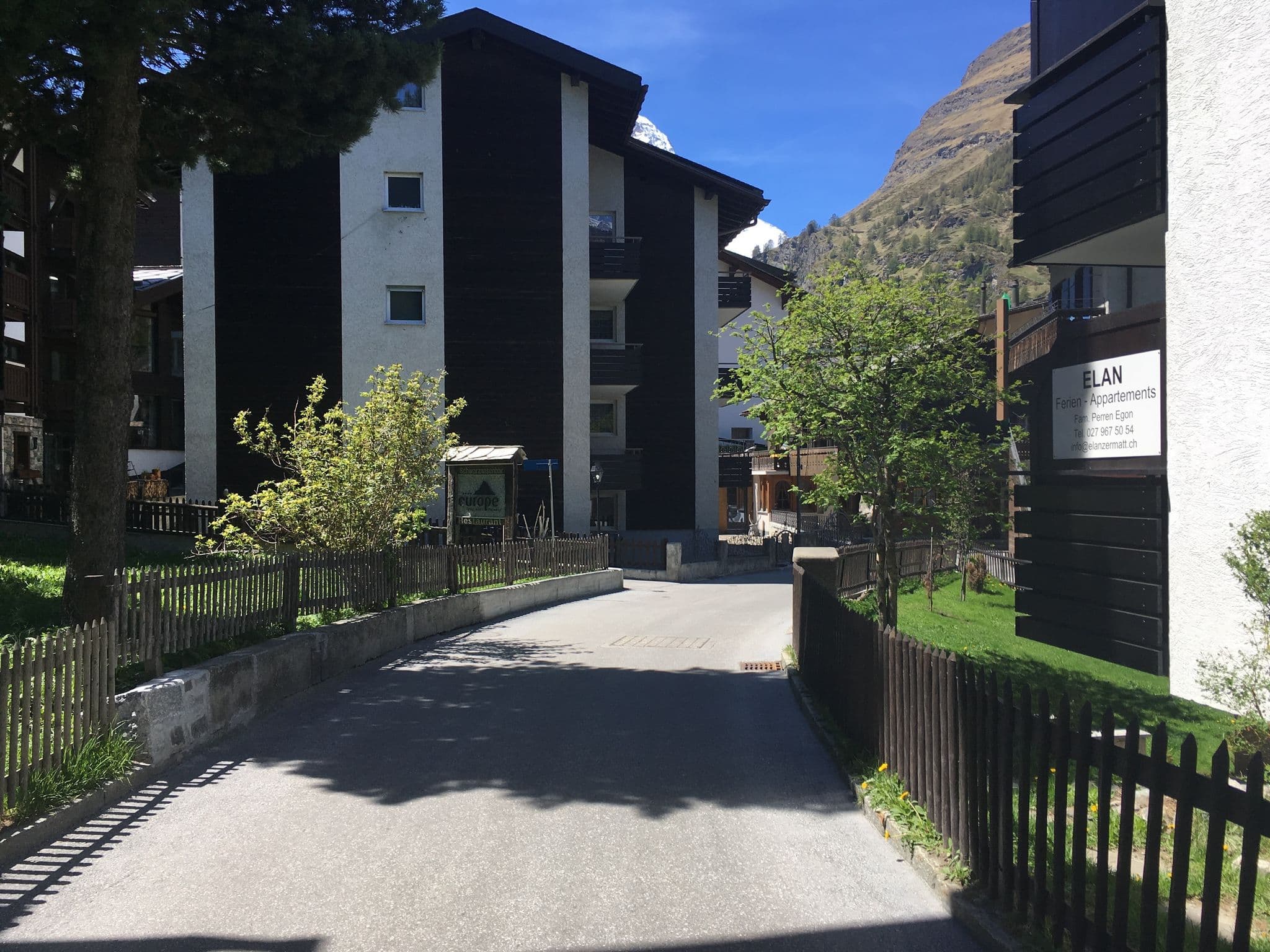 Street view near the rex, Zermatt — © chrisbeddow (CC BY-SA · Mapillary)