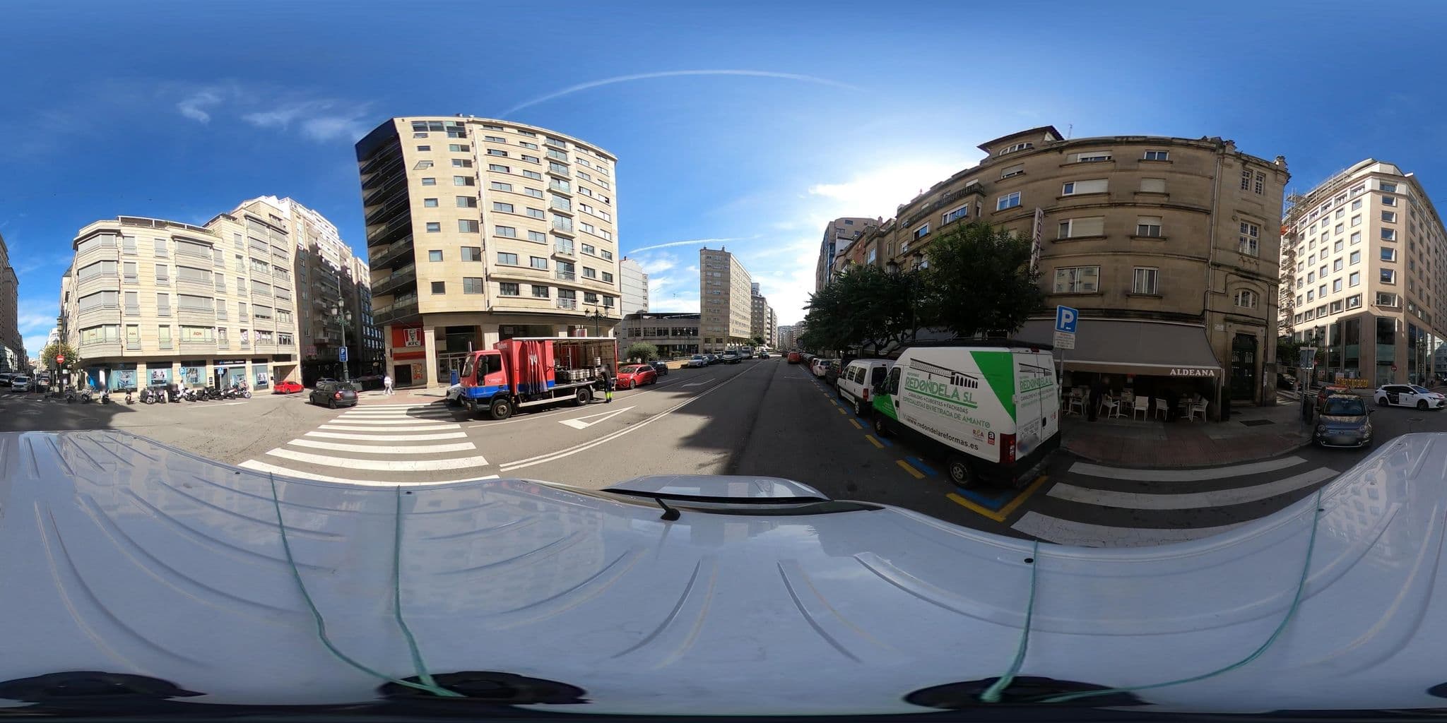 Street view near Hostal Buenos Aires, Vigo — © EAPI (CC BY-SA · Mapillary)