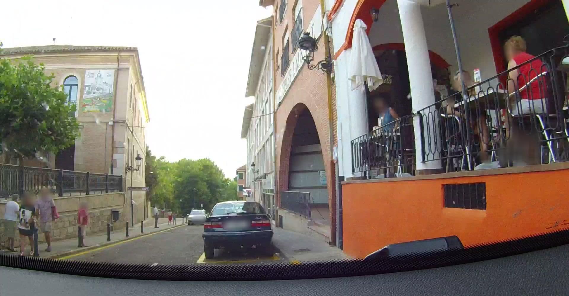 Street view near Hostal Plaza Mayor, Carrión de los Condes — © VincentVE (CC BY-SA · Mapillary)