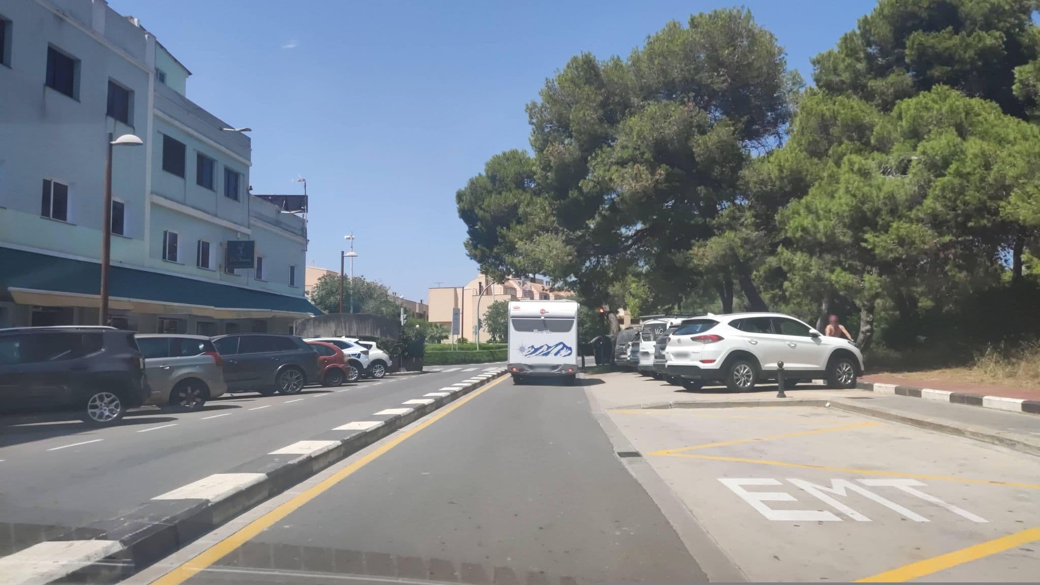 Street view near You & Co. Saler Beach Boutique, Alfafar — © sanchi (CC BY-SA · Mapillary)