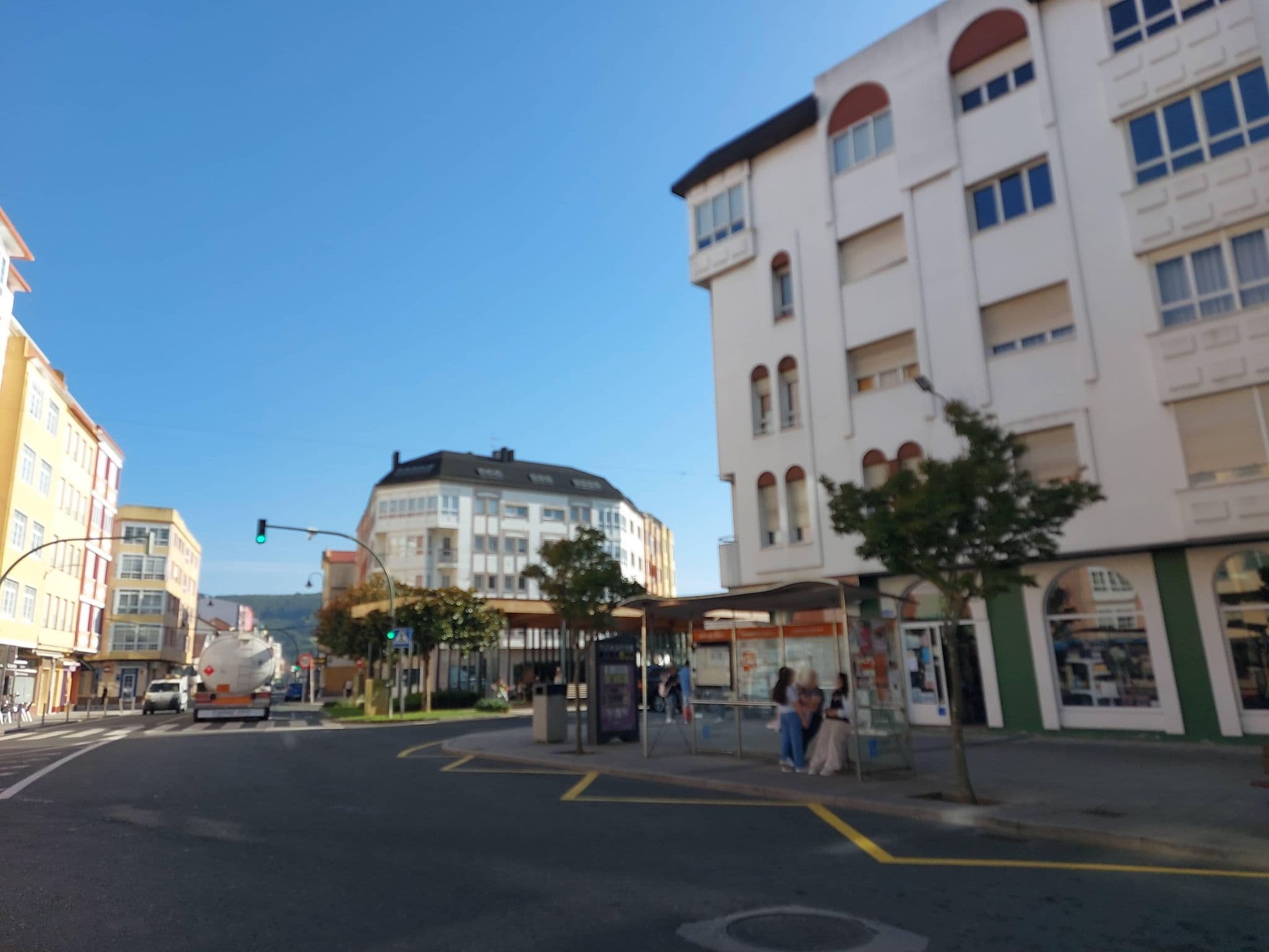 Street view near Hostal Chelsea, Cedeira — © 5rmft (CC BY-SA · Mapillary)