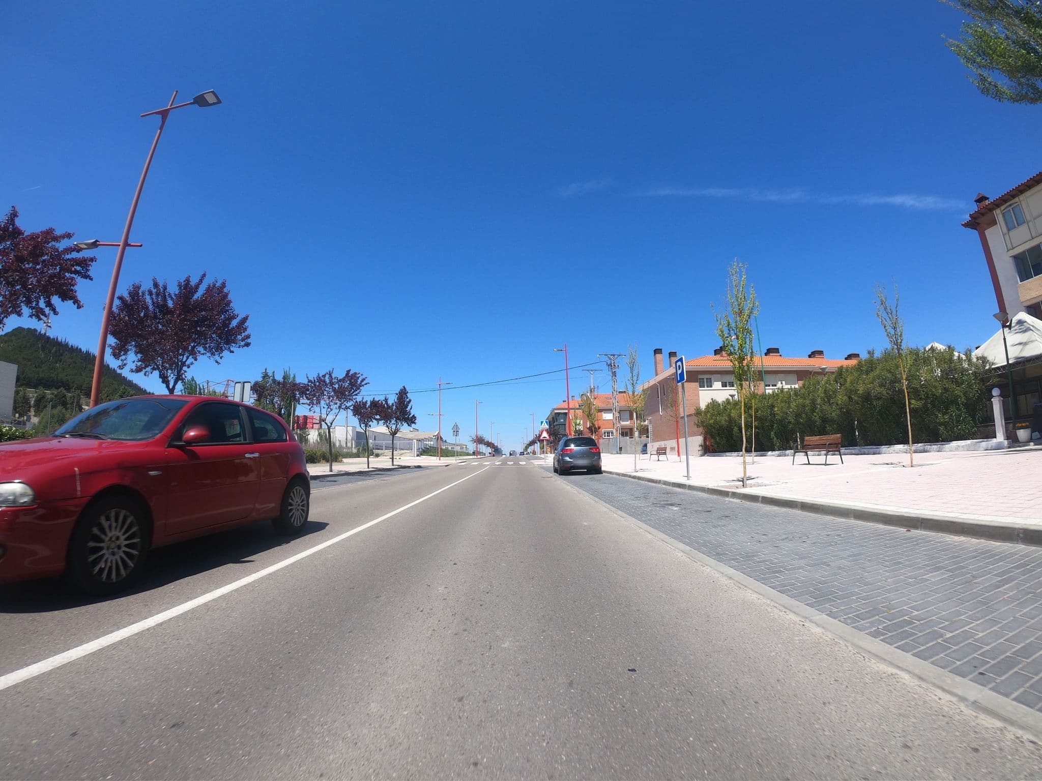 Street view near Hotel Escuela San Cristóbal Valladolid, Cistérniga — © sanchi (CC BY-SA · Mapillary)