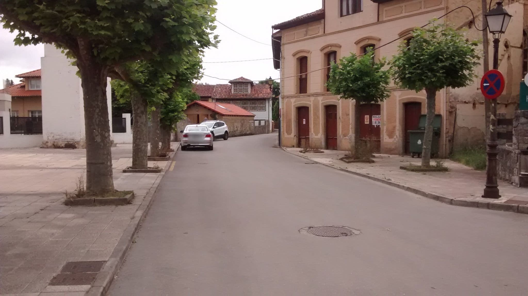 Street view near Hotel The Island, Colunga — © eneas (CC BY-SA · Mapillary)