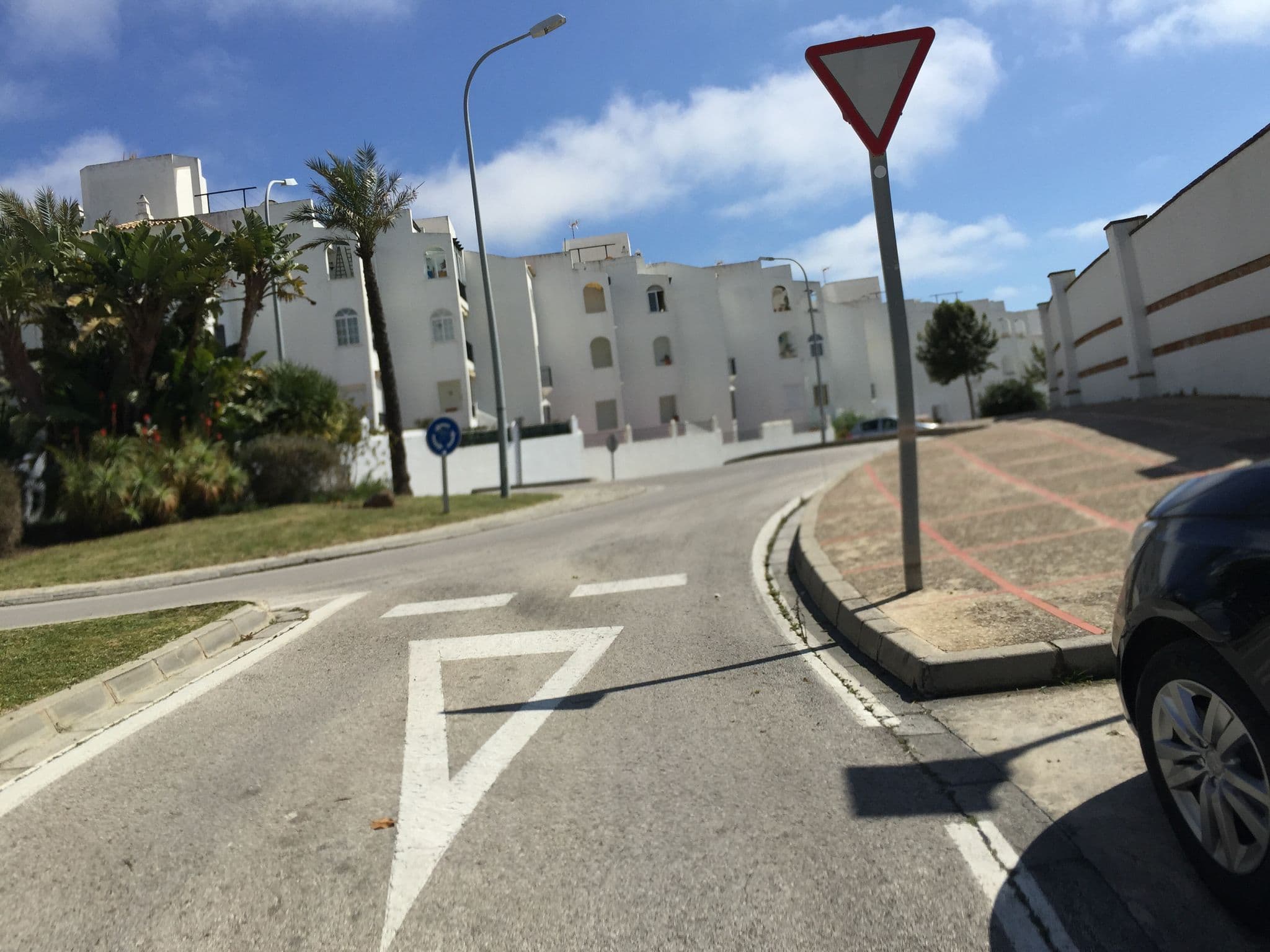 Street view near DAIA Slow Beach Hotel Conil, Conil de la Frontera — © flidolin (CC BY-SA · Mapillary)