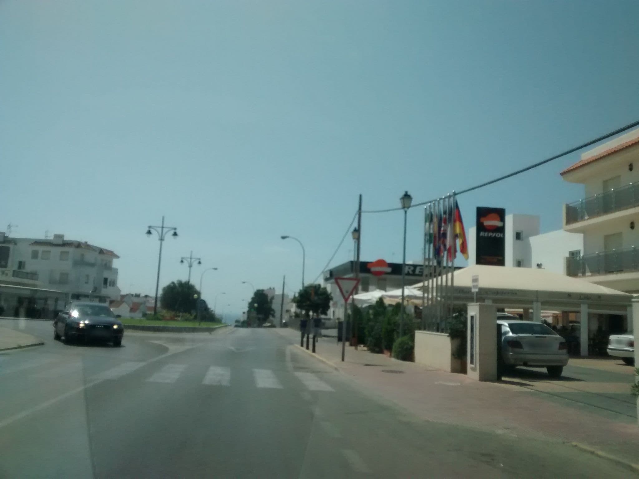 Street view near Hotel Apartamentos Loto Conil, Conil de la Frontera — © egofer (CC BY-SA · Mapillary)
