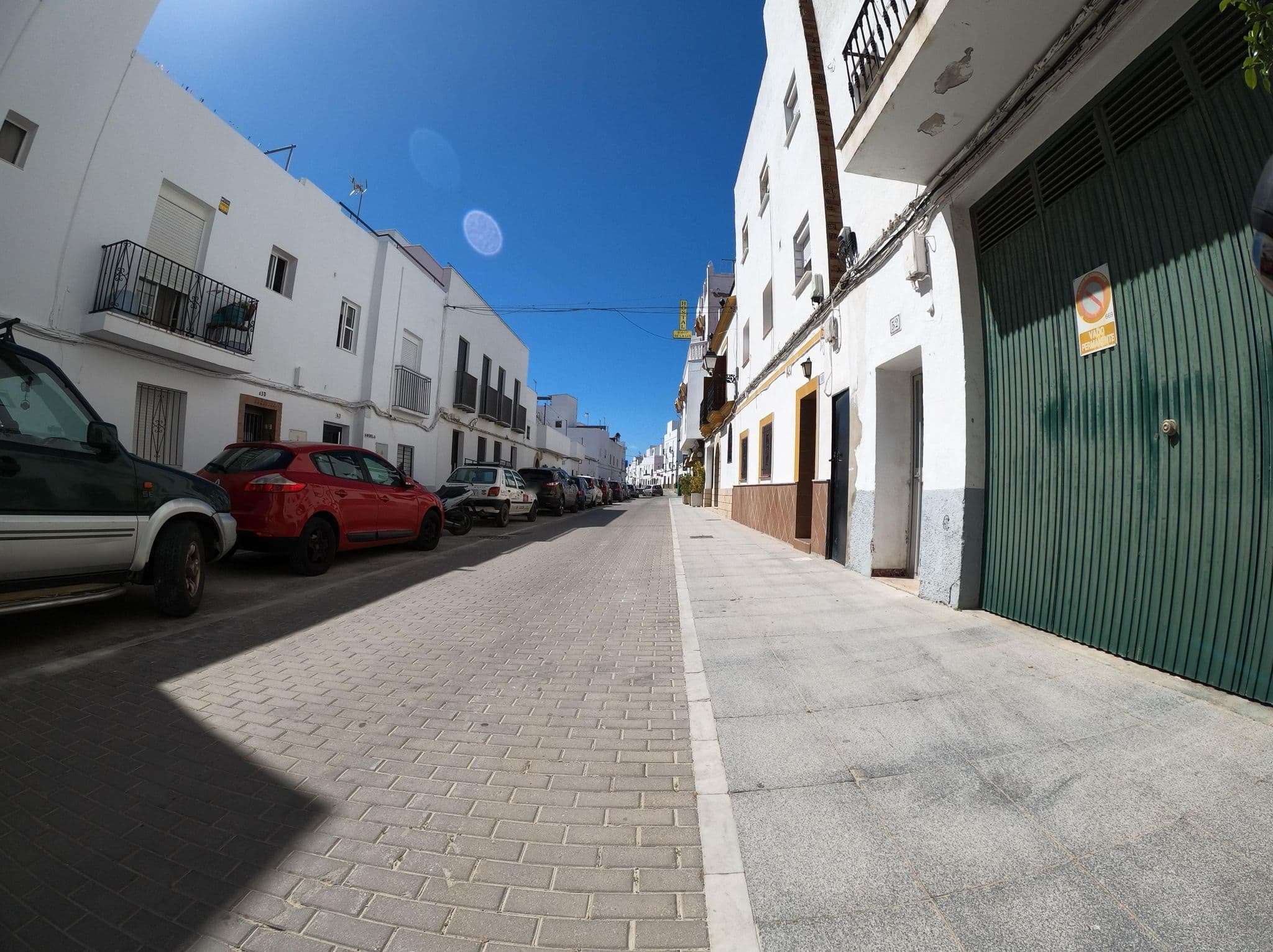 Street view near Hostal Malia, Conil de la Frontera — © Langfahrer (CC BY-SA · Mapillary)