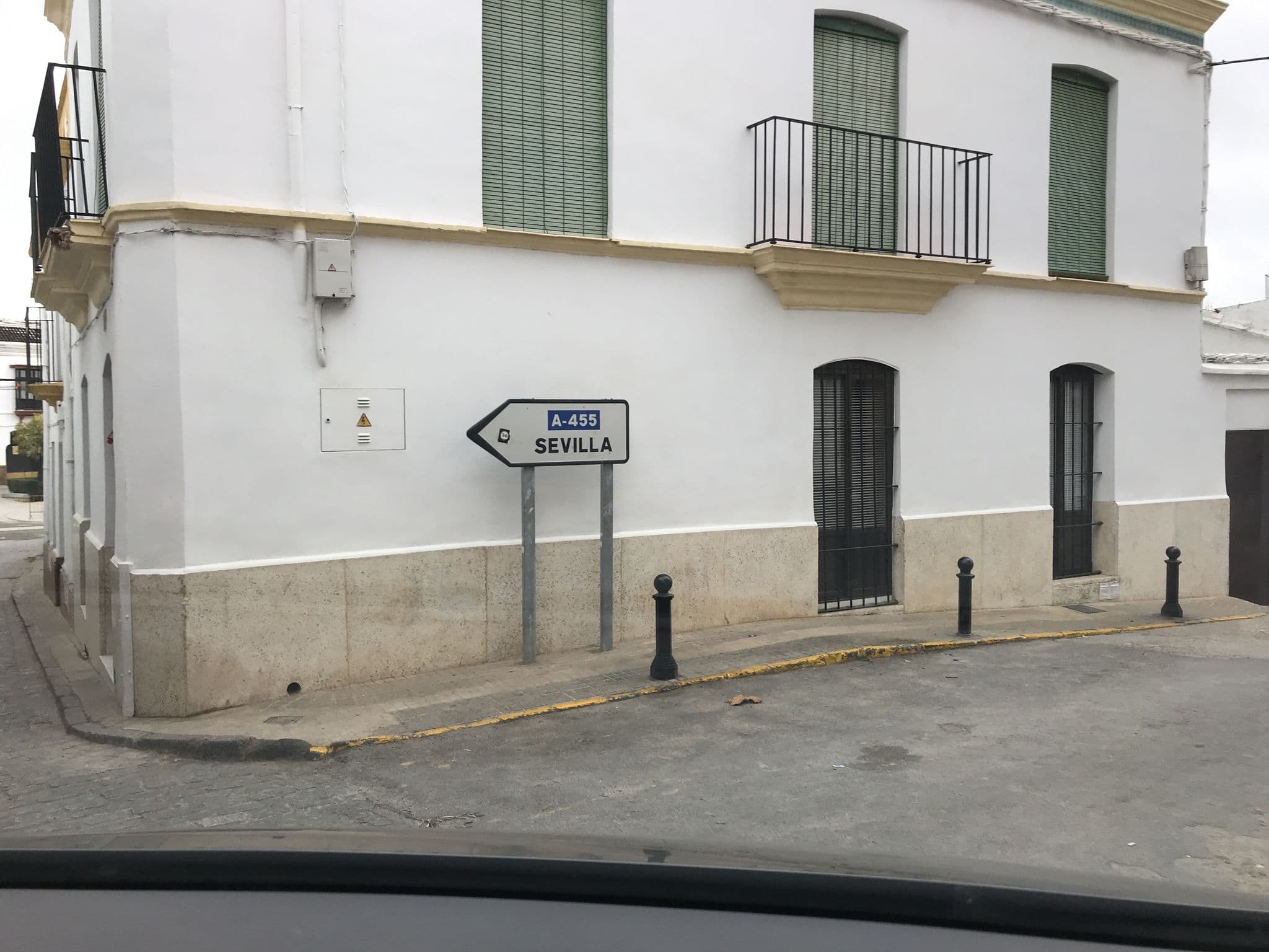 Street view near Apartamentos Los Molinos, Constantina — © rainerup (CC BY-SA · Mapillary)