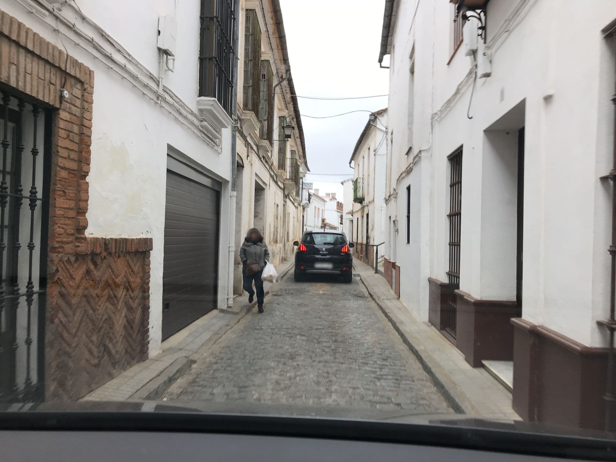 Street view near Las Erillas'Hotel Rural', Constantina — © rainerup (CC BY-SA · Mapillary)