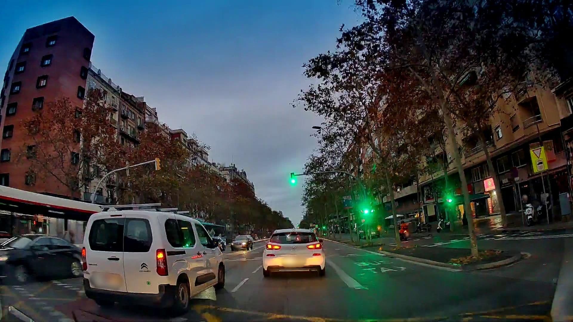 Street view near Acta Azul, La Bordeta — © m_esp_32 (CC BY-SA · Mapillary)