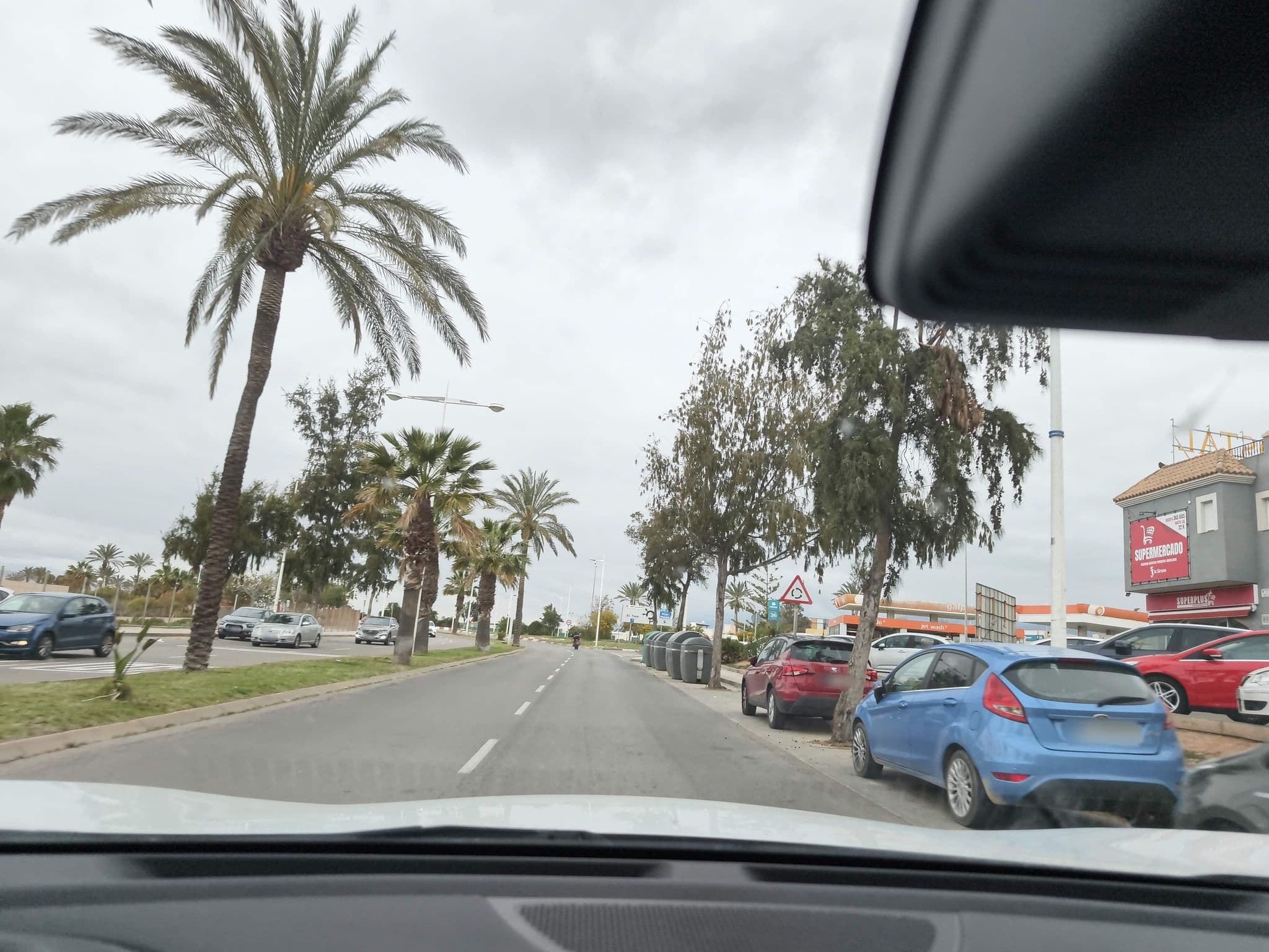 Street view near Hostal H.Sutton Cabo de Gata, Retamar — © hhkaos (CC BY-SA · Mapillary)