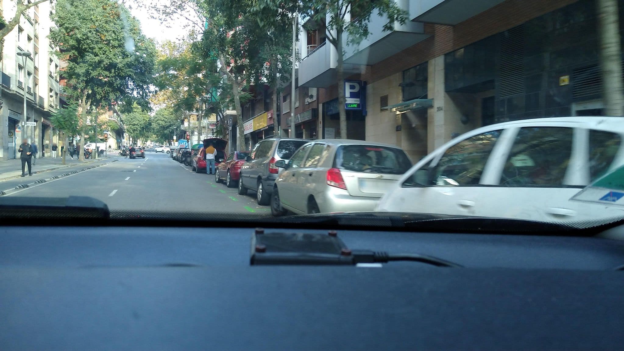 Street view near Apartaments Marina - Abapart, Sagrada Família — © rhum (CC BY-SA · Mapillary)