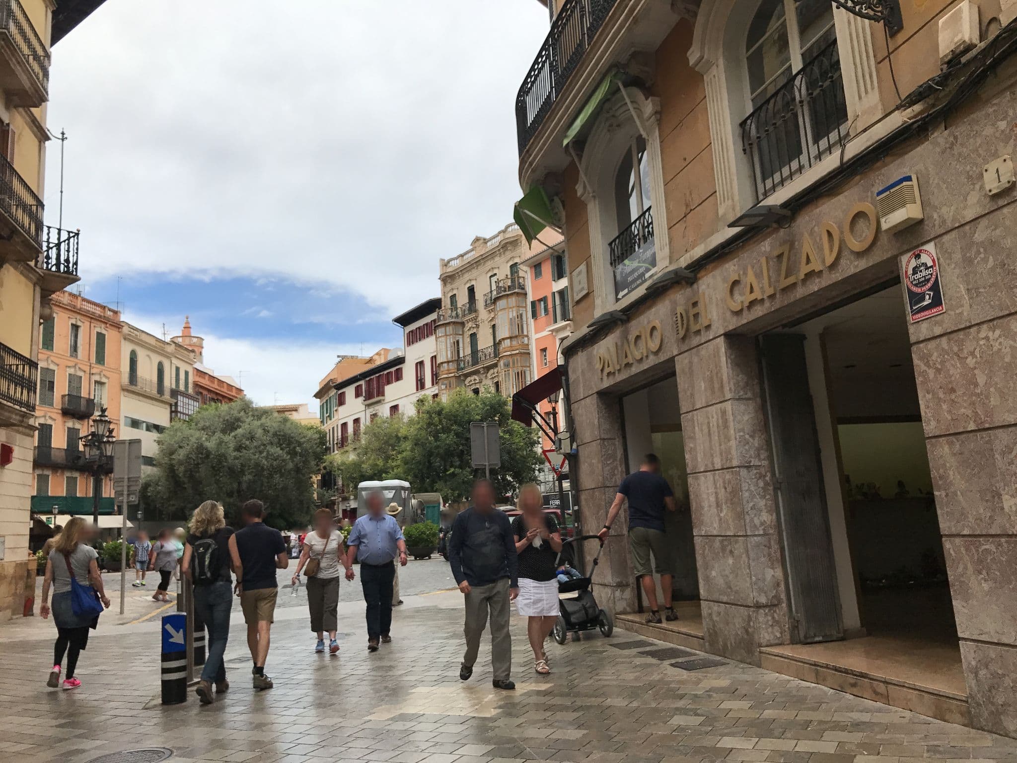Street view near Hotel Cappuccino - Palma, Palma — © tao (CC BY-SA · Mapillary)