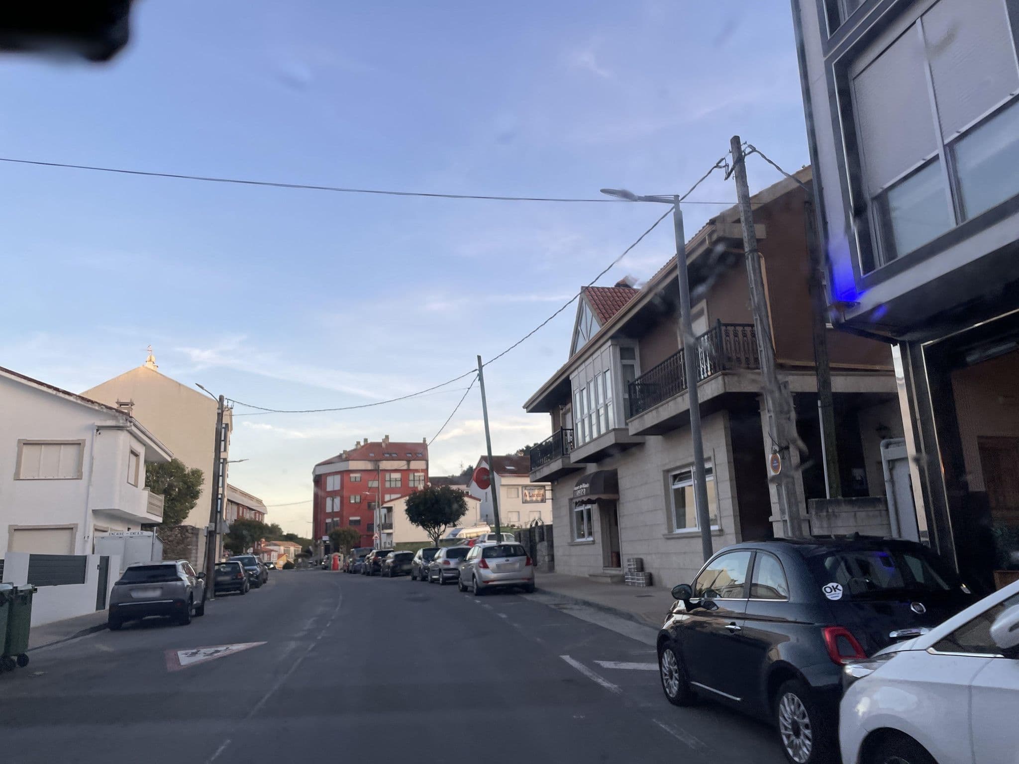Street view near Hotel Áncora, Fisterra — © seraq (CC BY-SA · Mapillary)