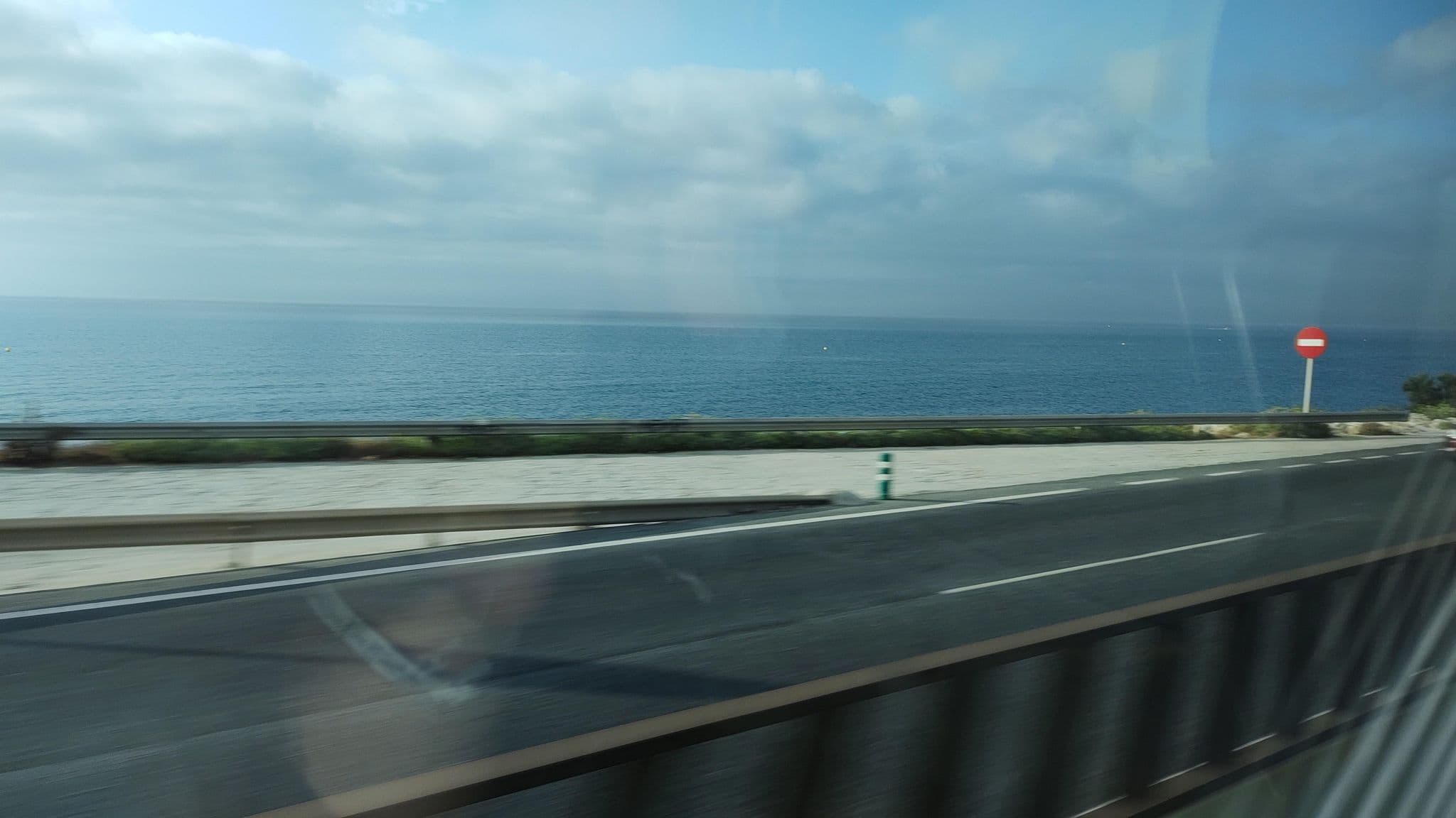 Street view near Club la Costa Fuengirola, Fuengirola — © rsandu (CC BY-SA · Mapillary)