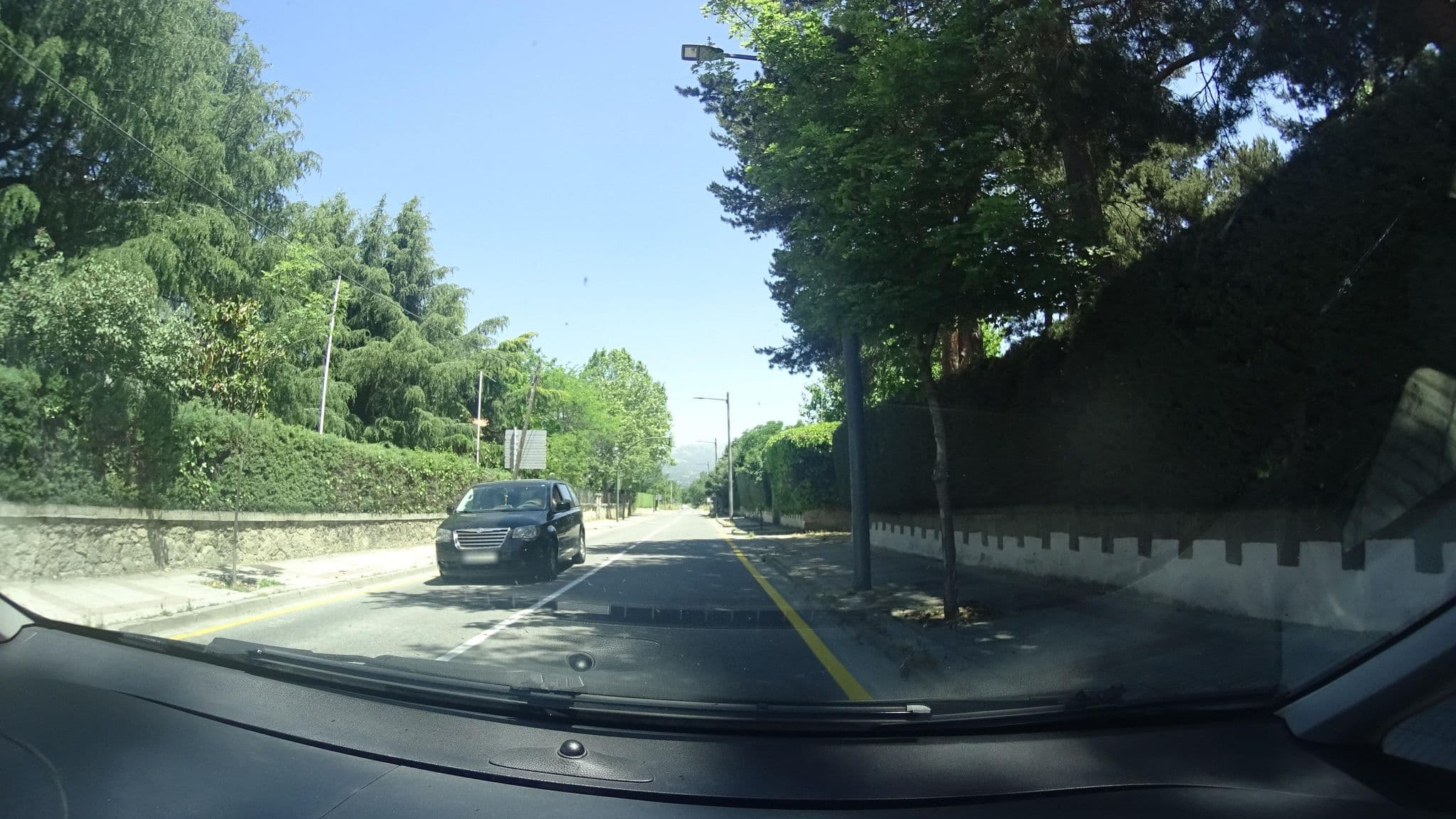 Street view near Punta Me Hotel & Restaurante Torreblanca, Guadarrama — © robertogeb (CC BY-SA · Mapillary)