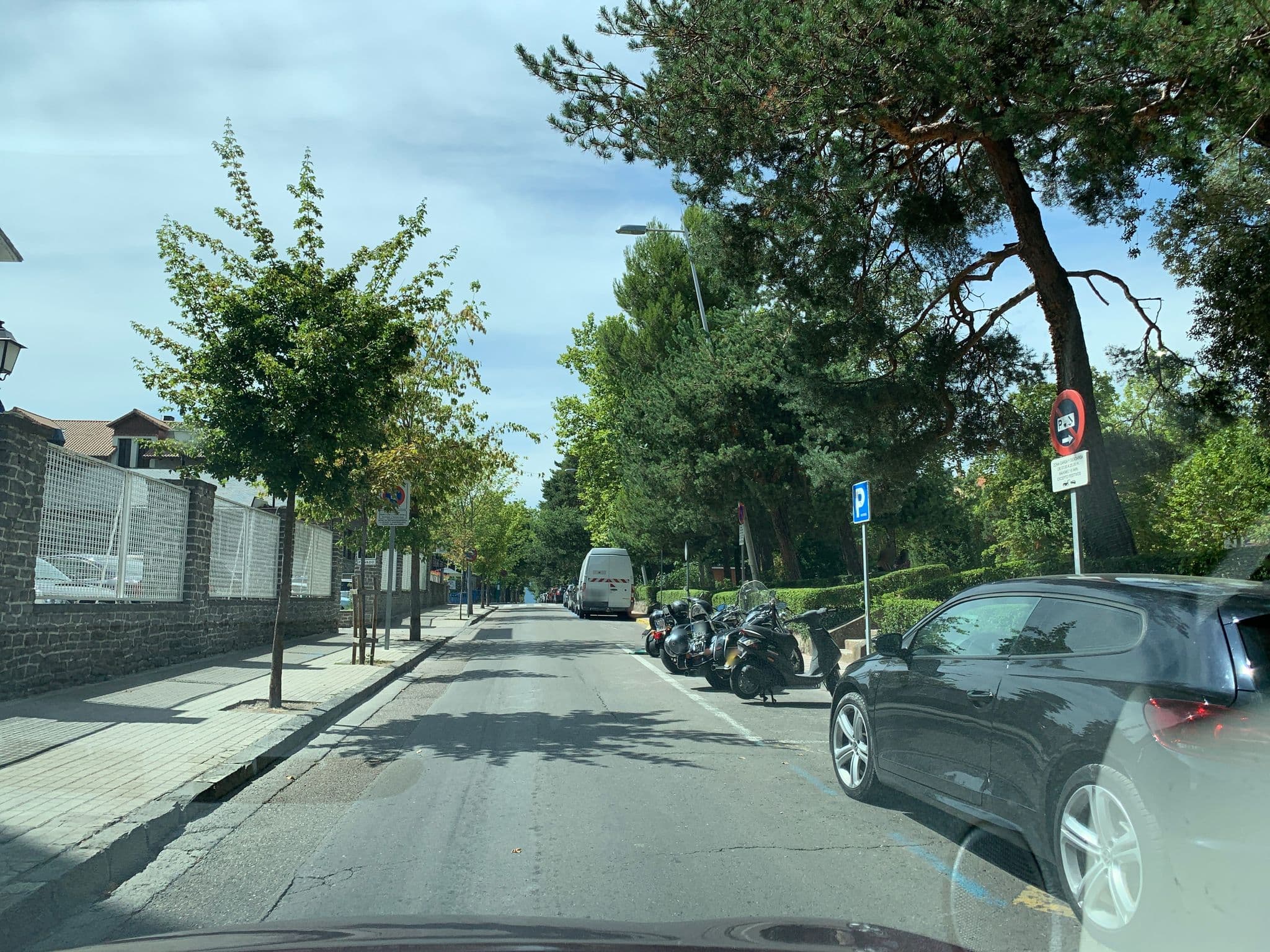 Street view near Gran Hotel de Jaca, Jaca — © robot8a (CC BY-SA · Mapillary)