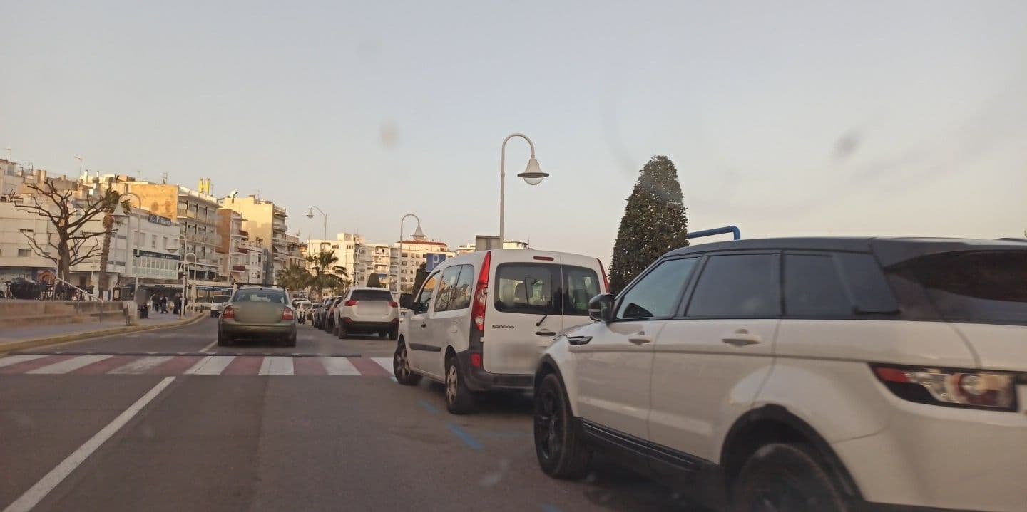 Street view near Hotel La Roca Plana, L'Ampolla — © yopaseopor (CC BY-SA · Mapillary)