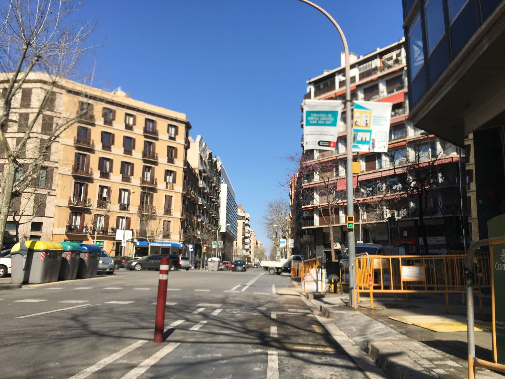 Street view near New Millenium Hotels, l'Antiga Esquerra de l'Eixample — © ccossio (CC BY-SA · Mapillary)