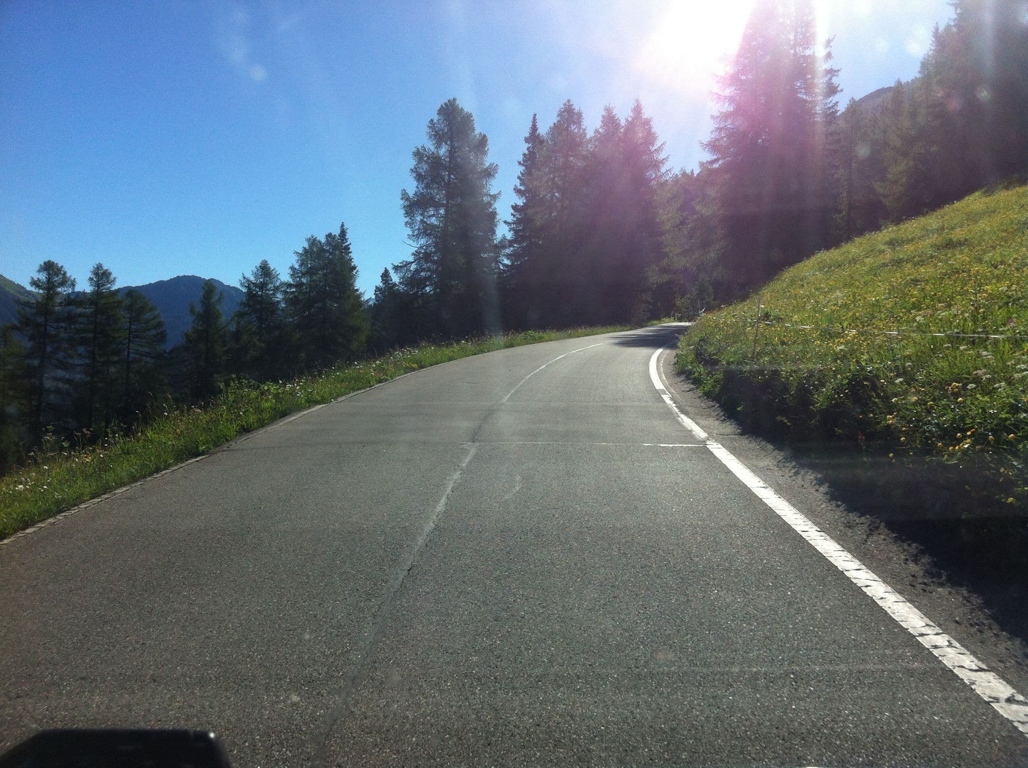 Street view near Piz Tambo, Vals Platz — © raymond (CC BY-SA · Mapillary)