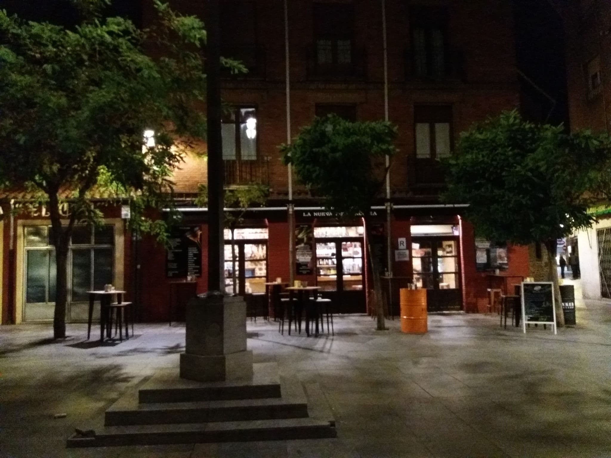Street view near Hostal San Martín, León — © robertogeb (CC BY-SA · Mapillary)