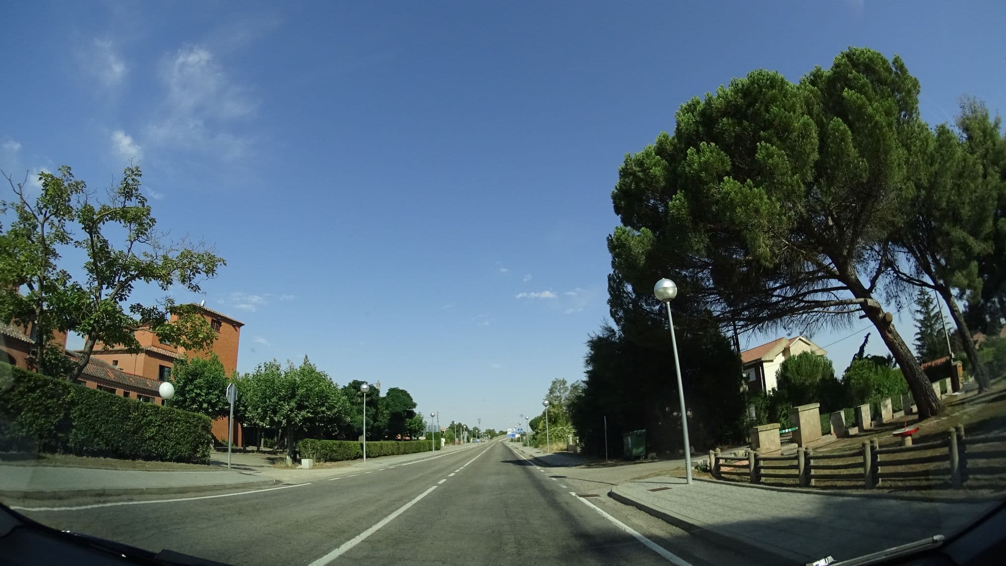 Street view near Hotel Restaurante Alisa, Lerma — © robertogeb (CC BY-SA · Mapillary)