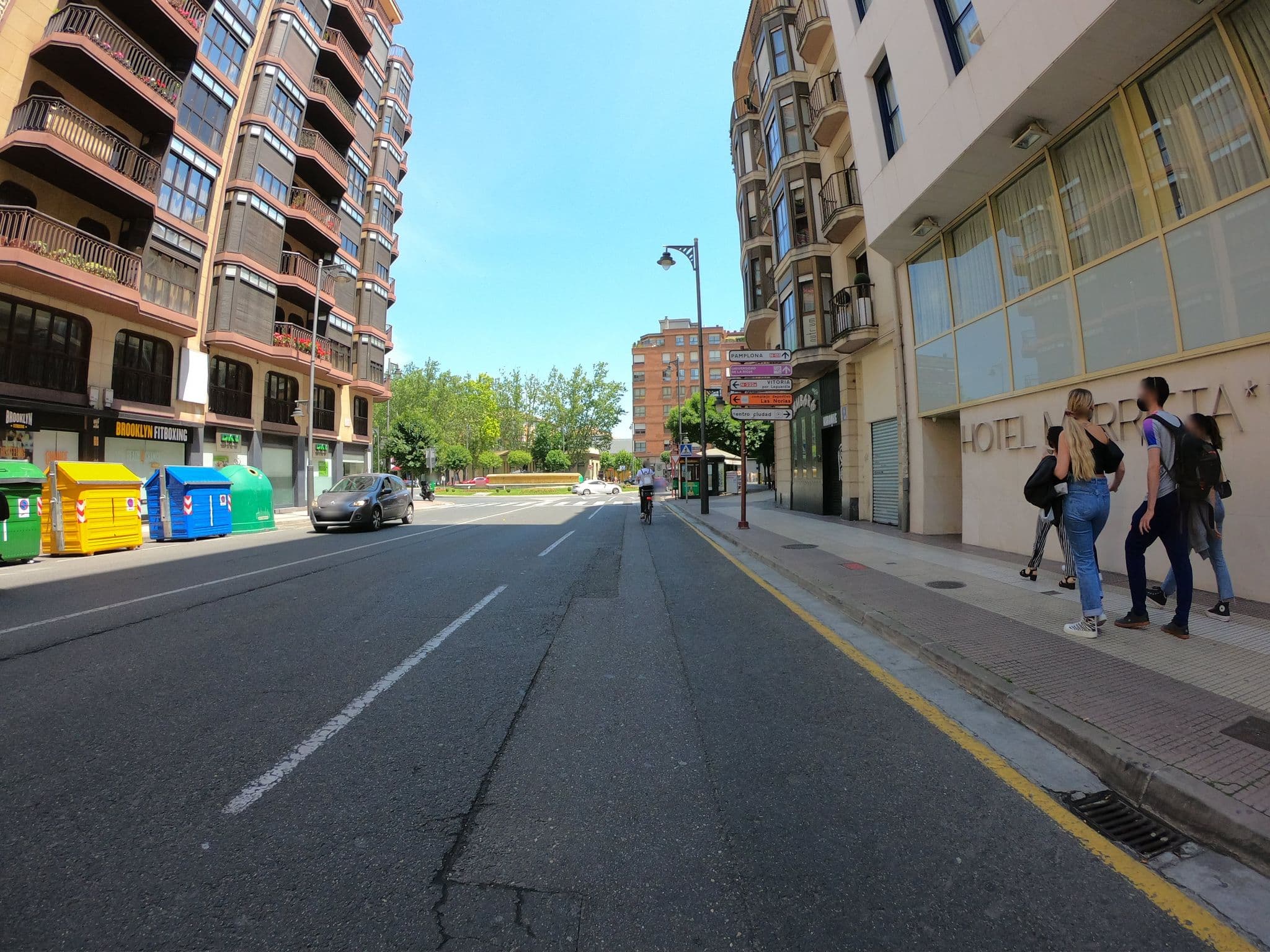 Street view near Sercotel Murrieta, Logroño — © rubencarbonero (CC BY-SA · Mapillary)
