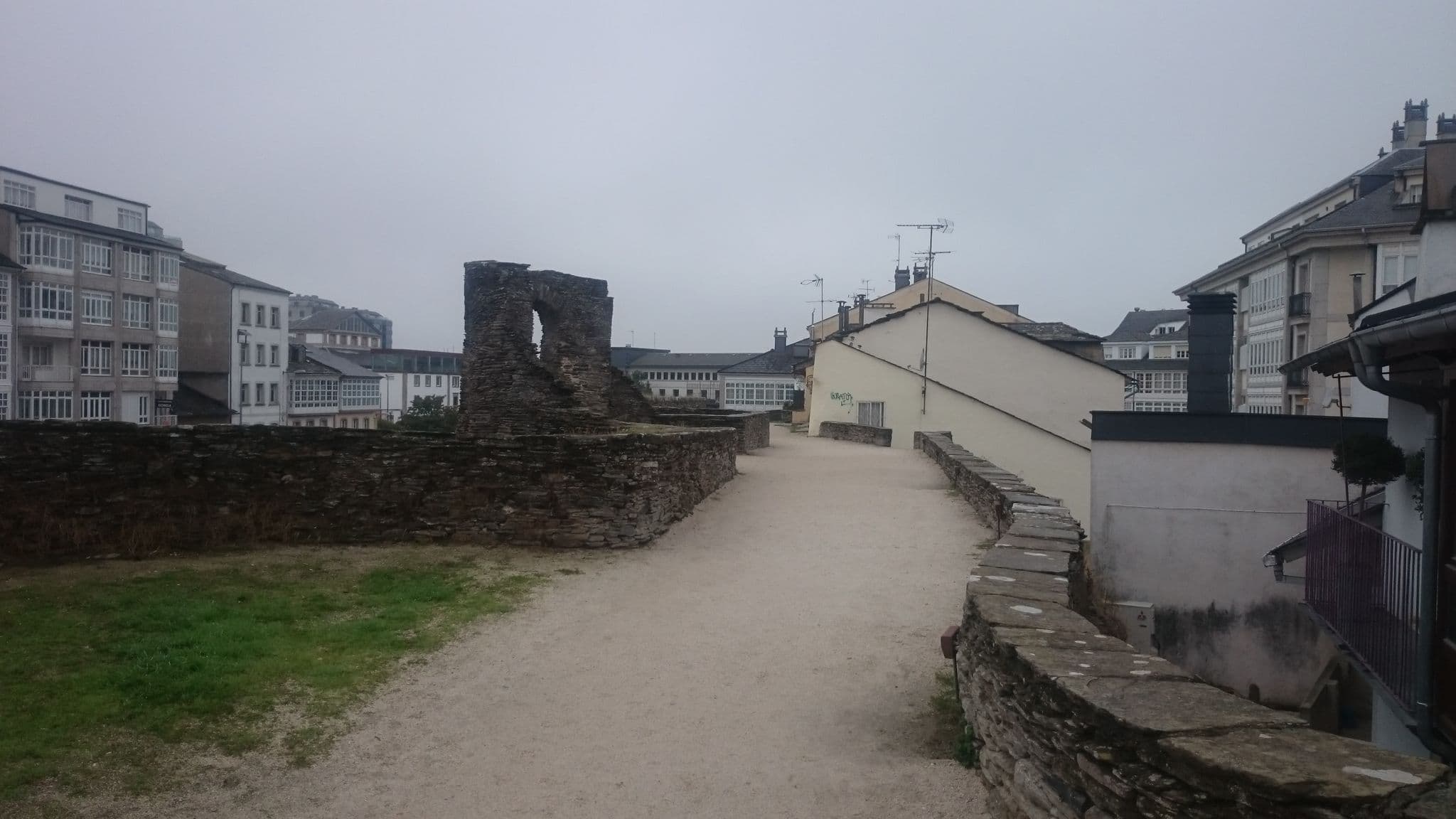 Street view near Hostal ALBA Lugo, Lugo — © edvac (CC BY-SA · Mapillary)