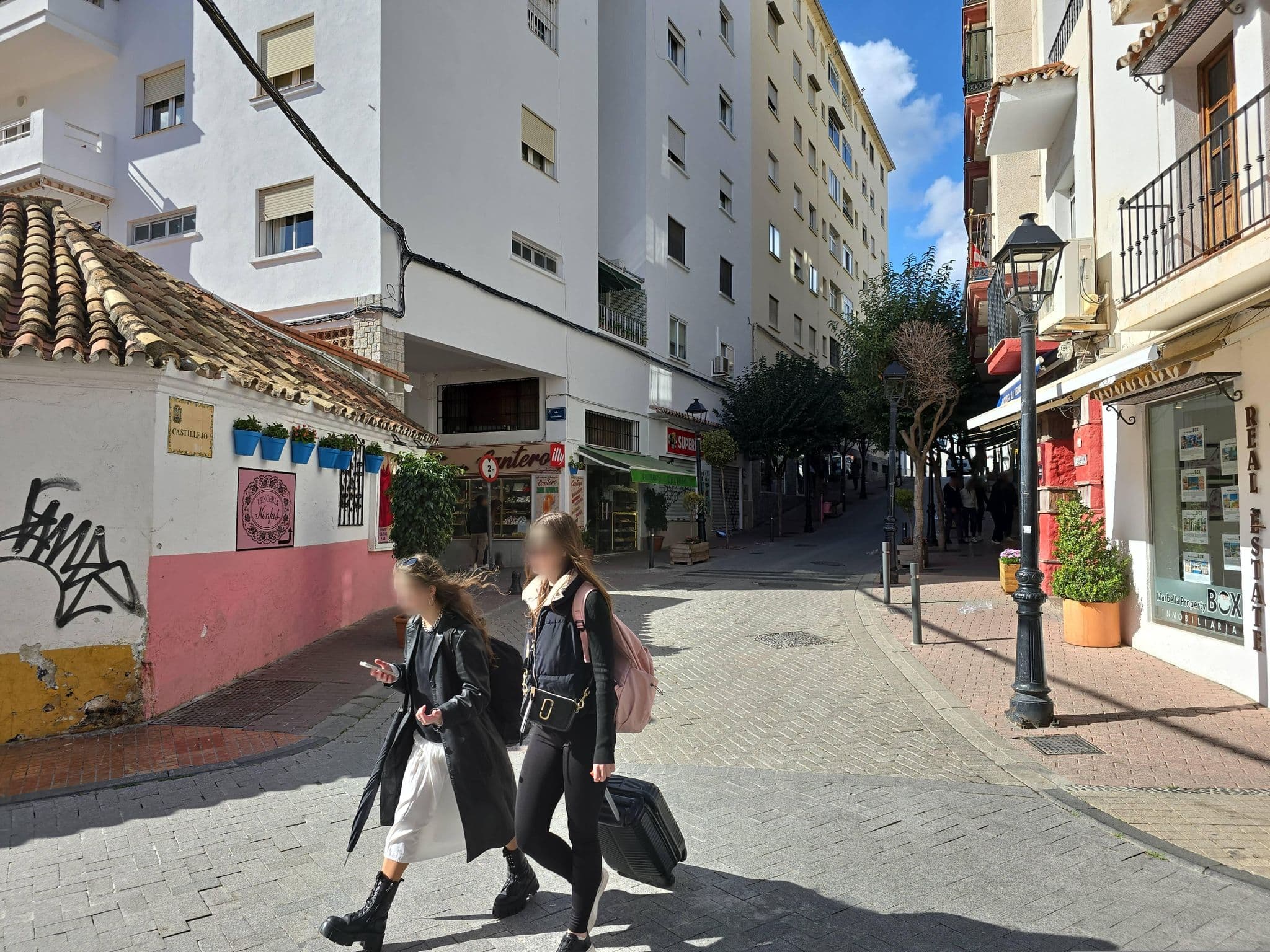 Street view near Hostal Paco Marbella, Marbella — © filipc (CC BY-SA · Mapillary)
