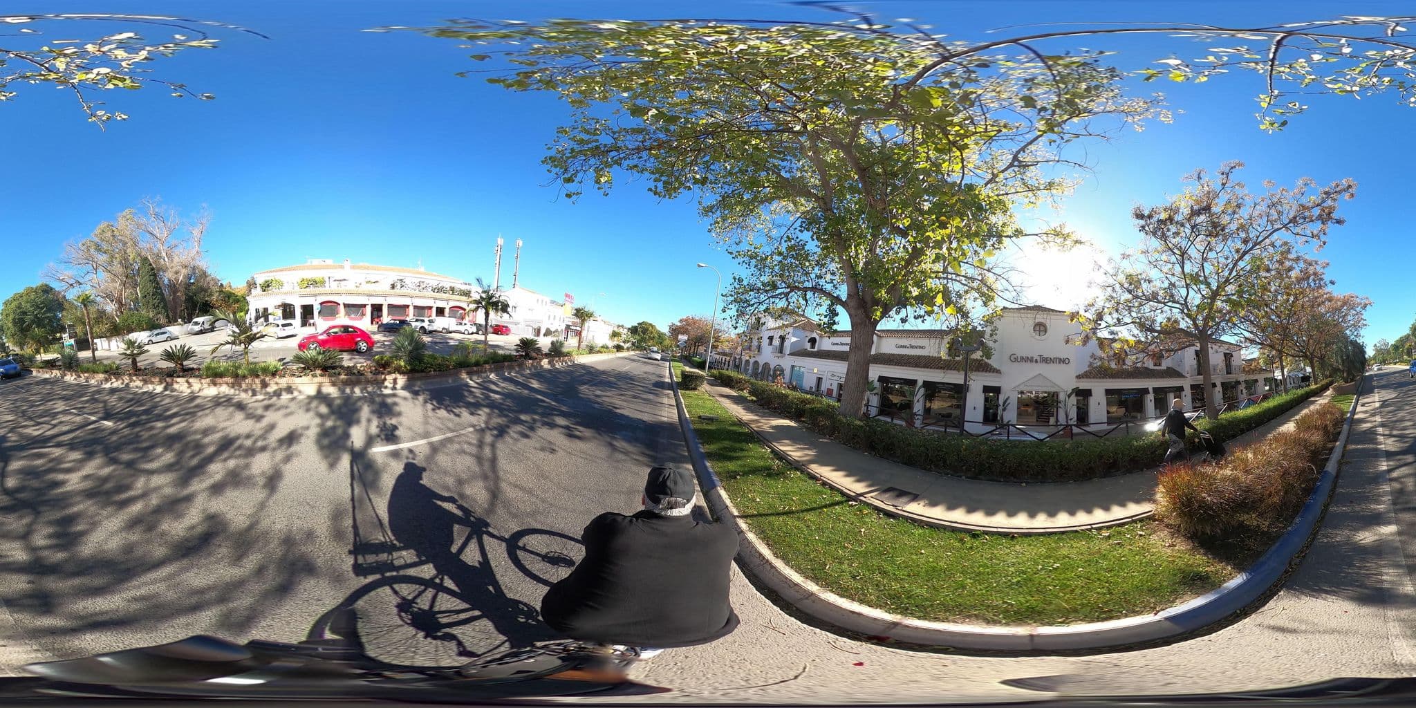 Street view near Golden Myra, Marbella — © bonhdg (CC BY-SA · Mapillary)