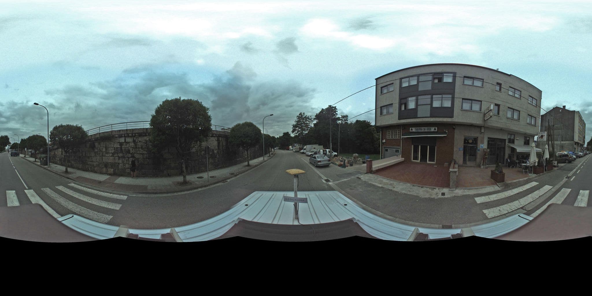Street view near Hostal Peregrino, Pontevedra — © sgonzalezd (CC BY-SA · Mapillary)