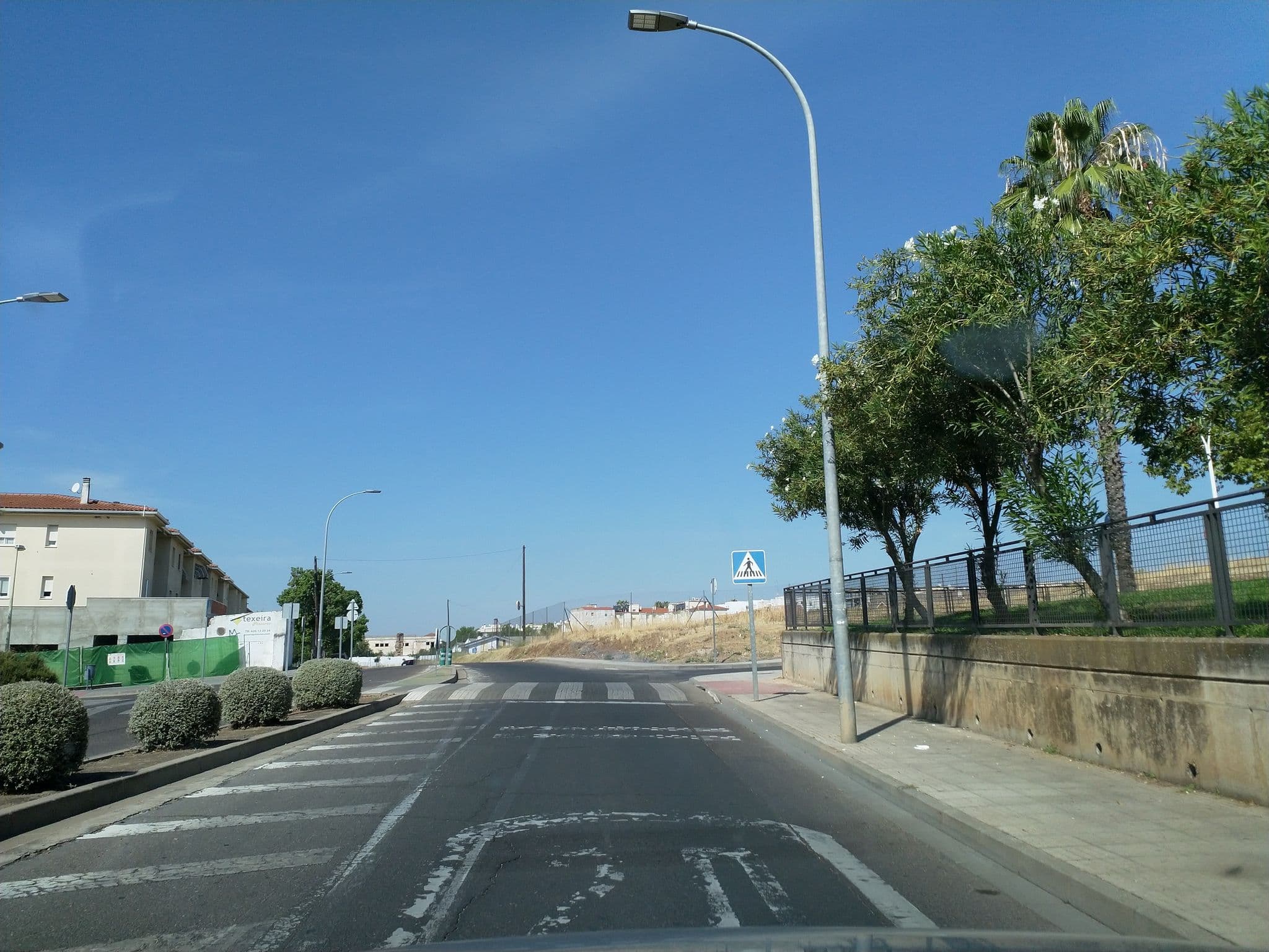 Street view near Hostal Acueducto Los Milagros, Mérida — © laye (CC BY-SA · Mapillary)