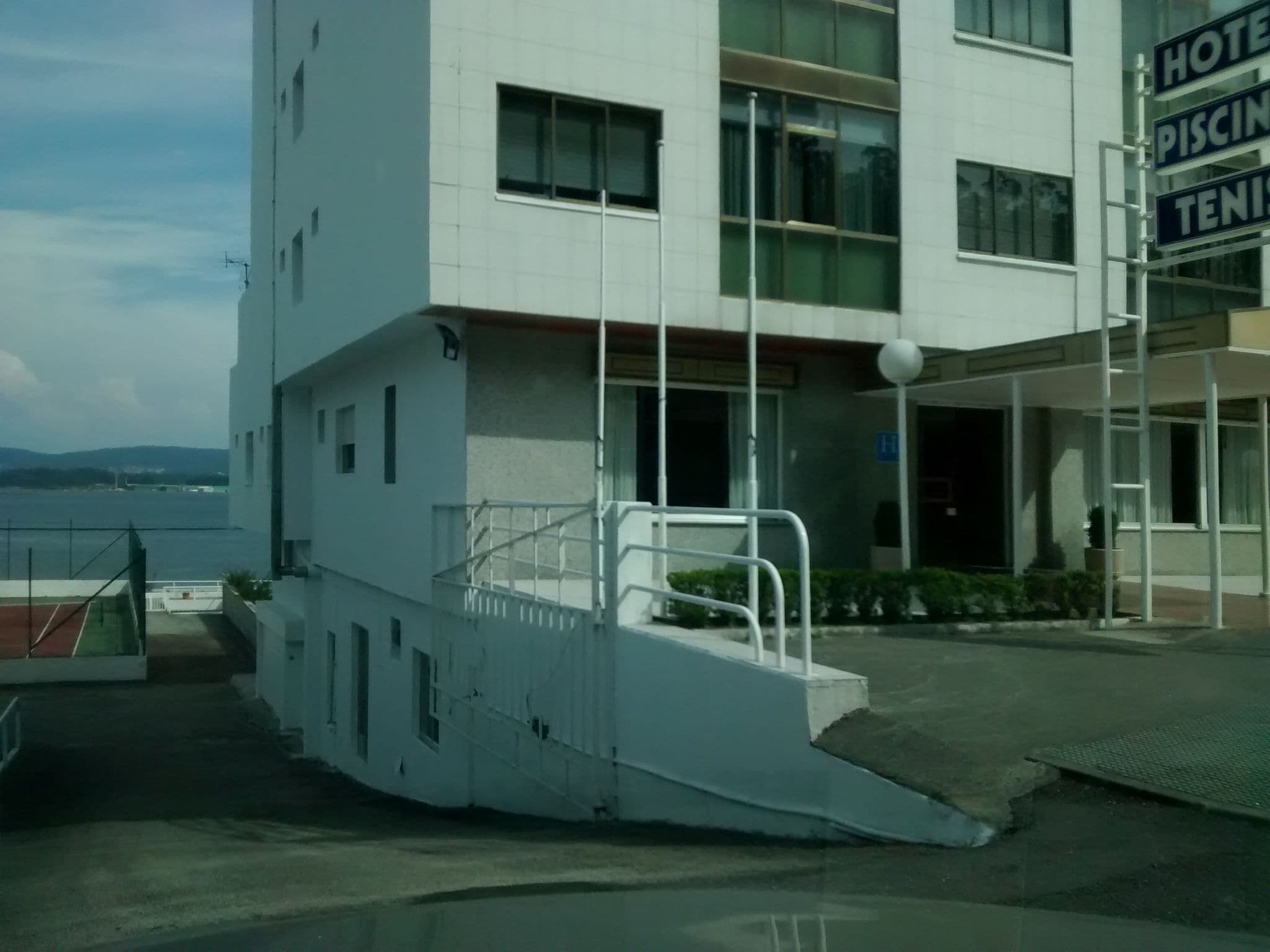 Street view near Hotel Touris, O Grove — © msevilla00 (CC BY-SA · Mapillary)