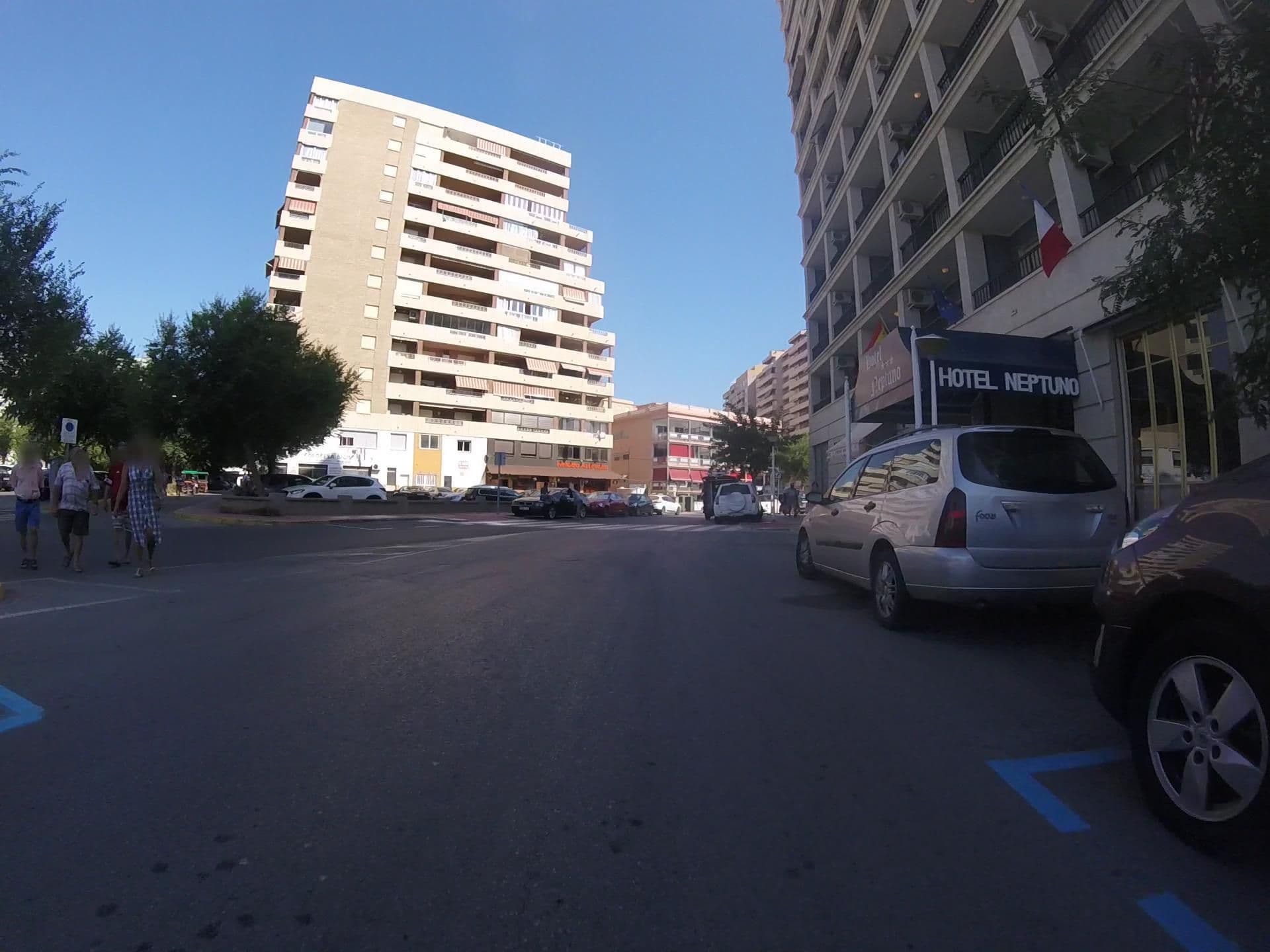 Street view near Hotel Neptuno, Oropesa del Mar — © mikelo (CC BY-SA · Mapillary)