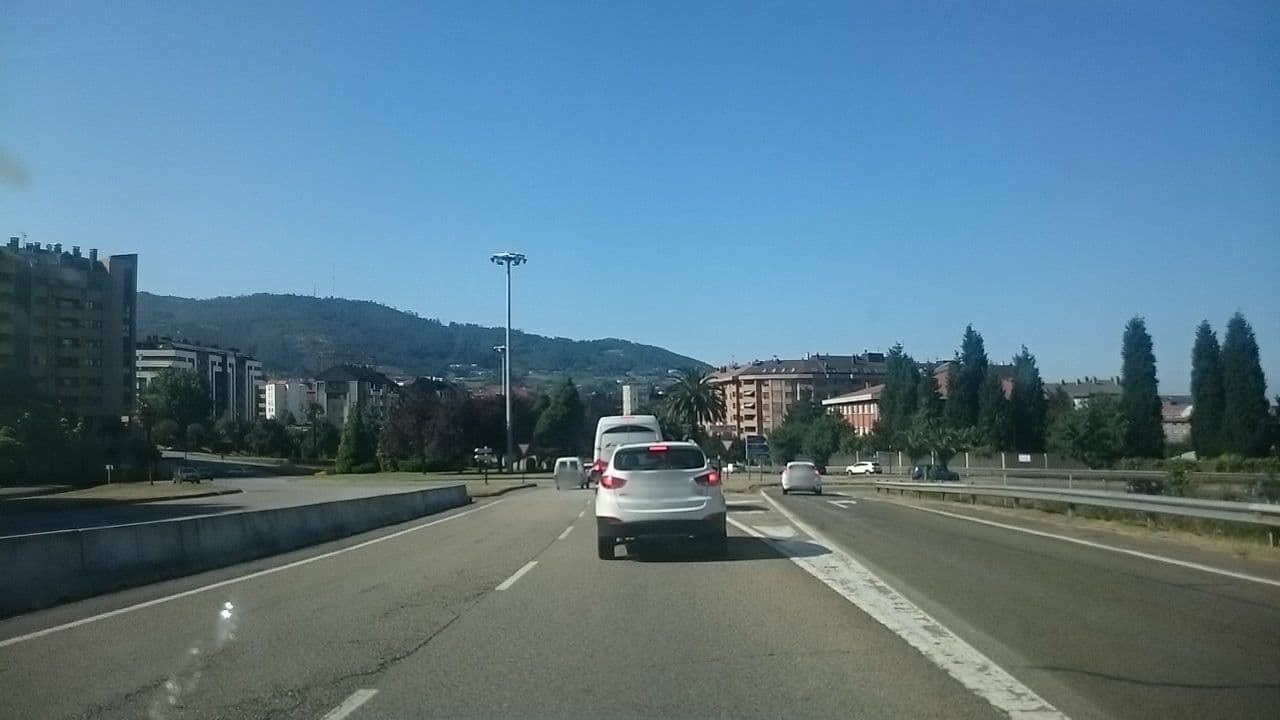 Street view near IBERIK Santo Domingo Plaza Hotel, Oviedo — © yopaseopor (CC BY-SA · Mapillary)