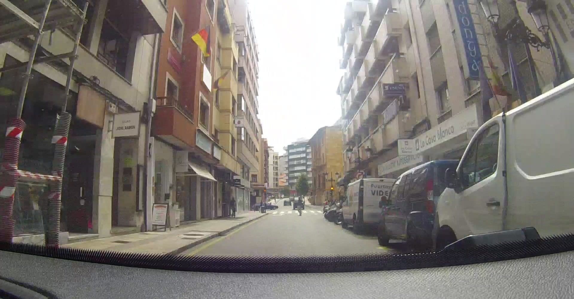 Street view near Hotel City Express Covadonga, Oviedo — © VincentVE (CC BY-SA · Mapillary)
