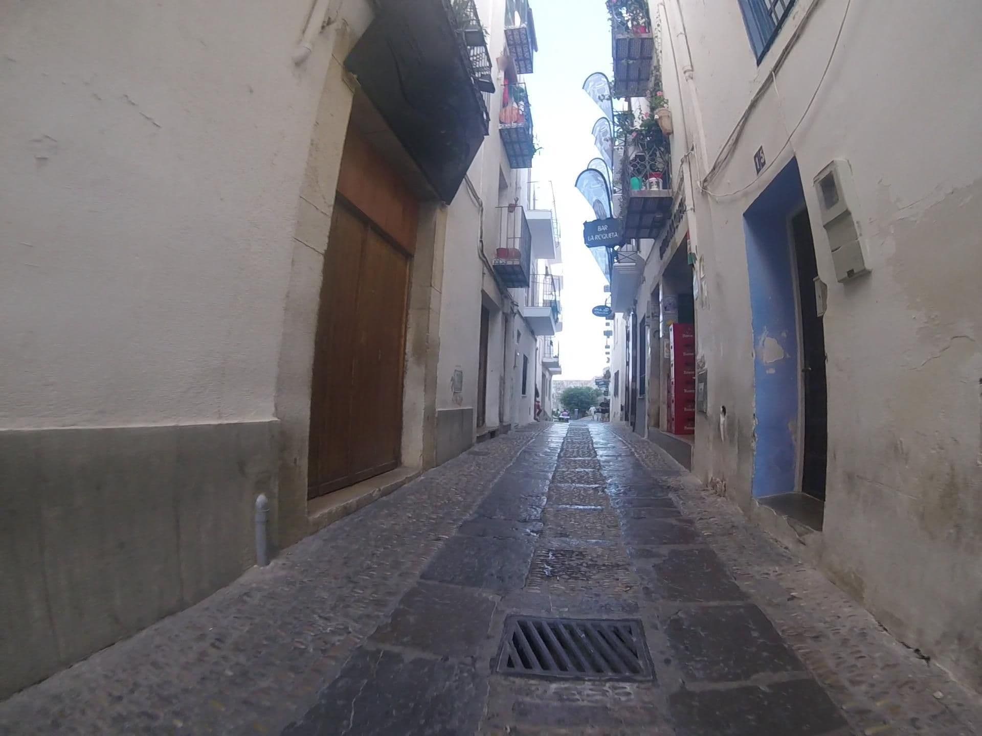 Street view near Hostal Peñíscola, Peníscola — © mikelo (CC BY-SA · Mapillary)