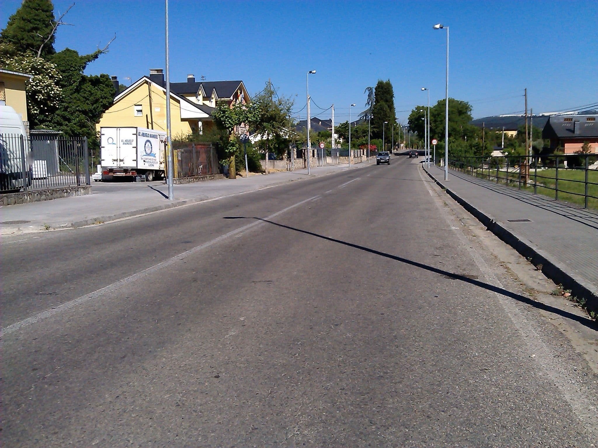 Street view near No-Mad Green Hotel, Ponferrada — © changchun1 (CC BY-SA · Mapillary)