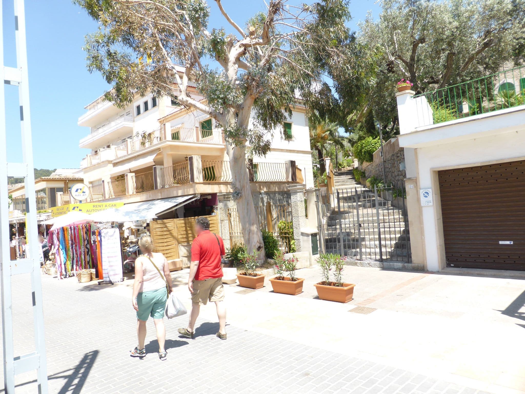 Street view near Hotel Eden Soller, Port de Sóller — © sennewald63 (CC BY-SA · Mapillary)